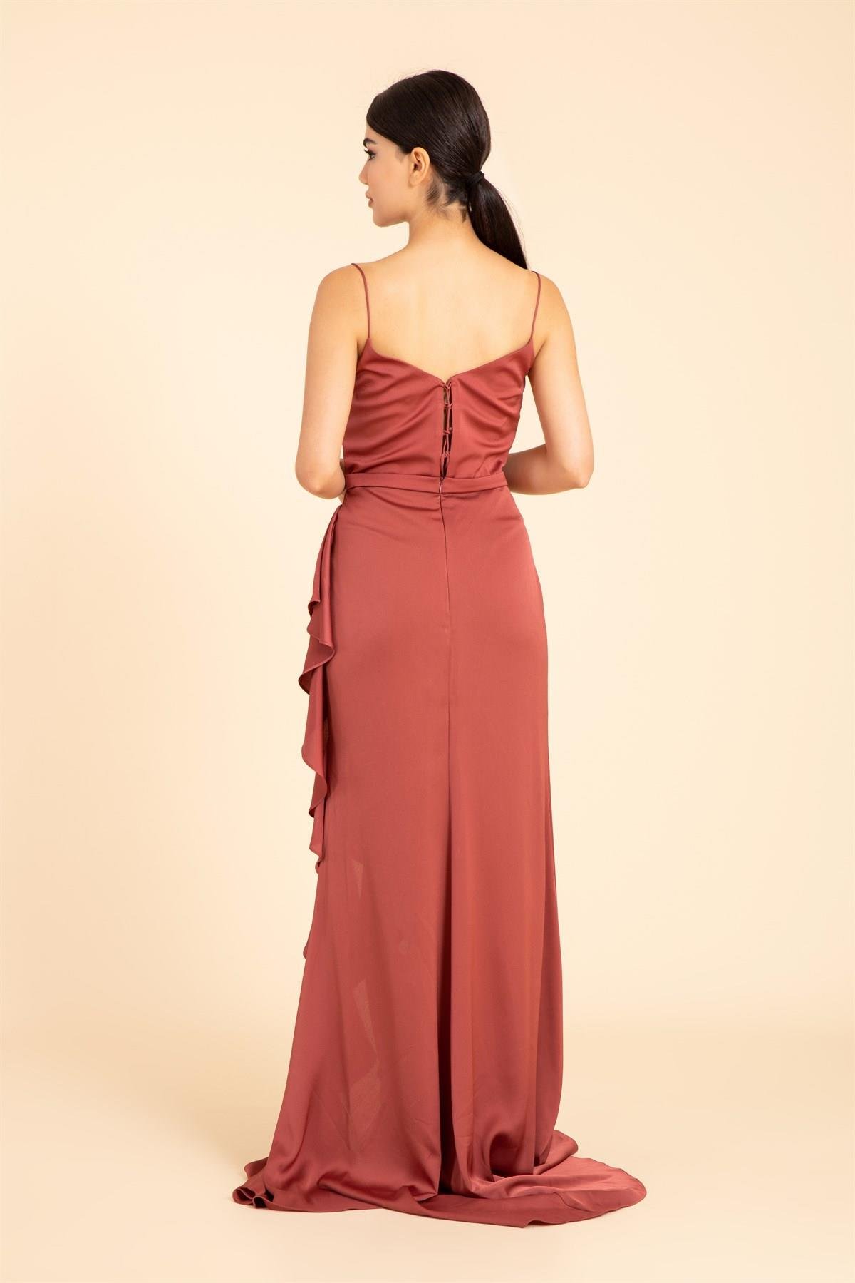 8119 فساتين سهرة طويلة