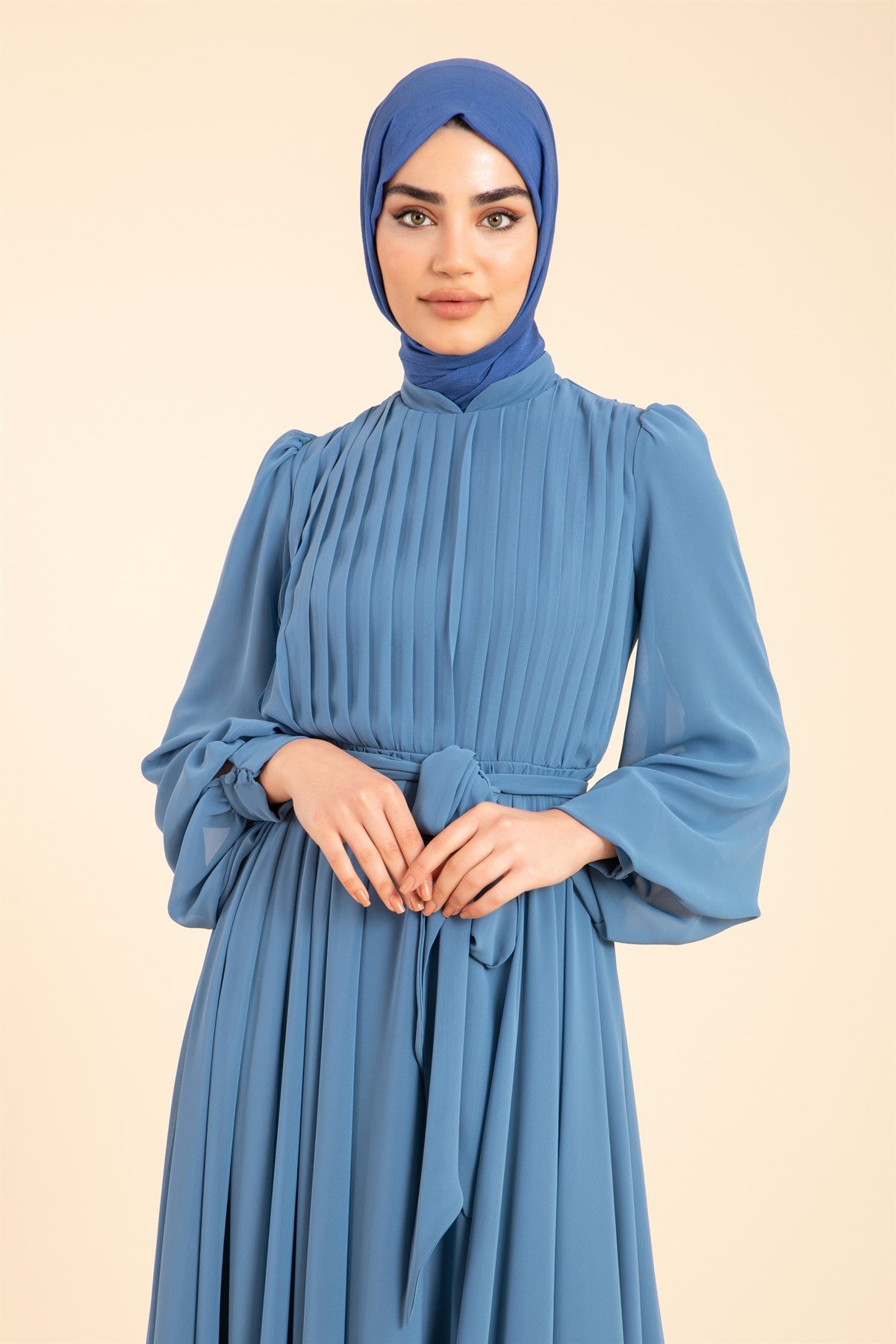 TESETTÜR ABİYENafideNafide TESETTÜR ABİYE 12261