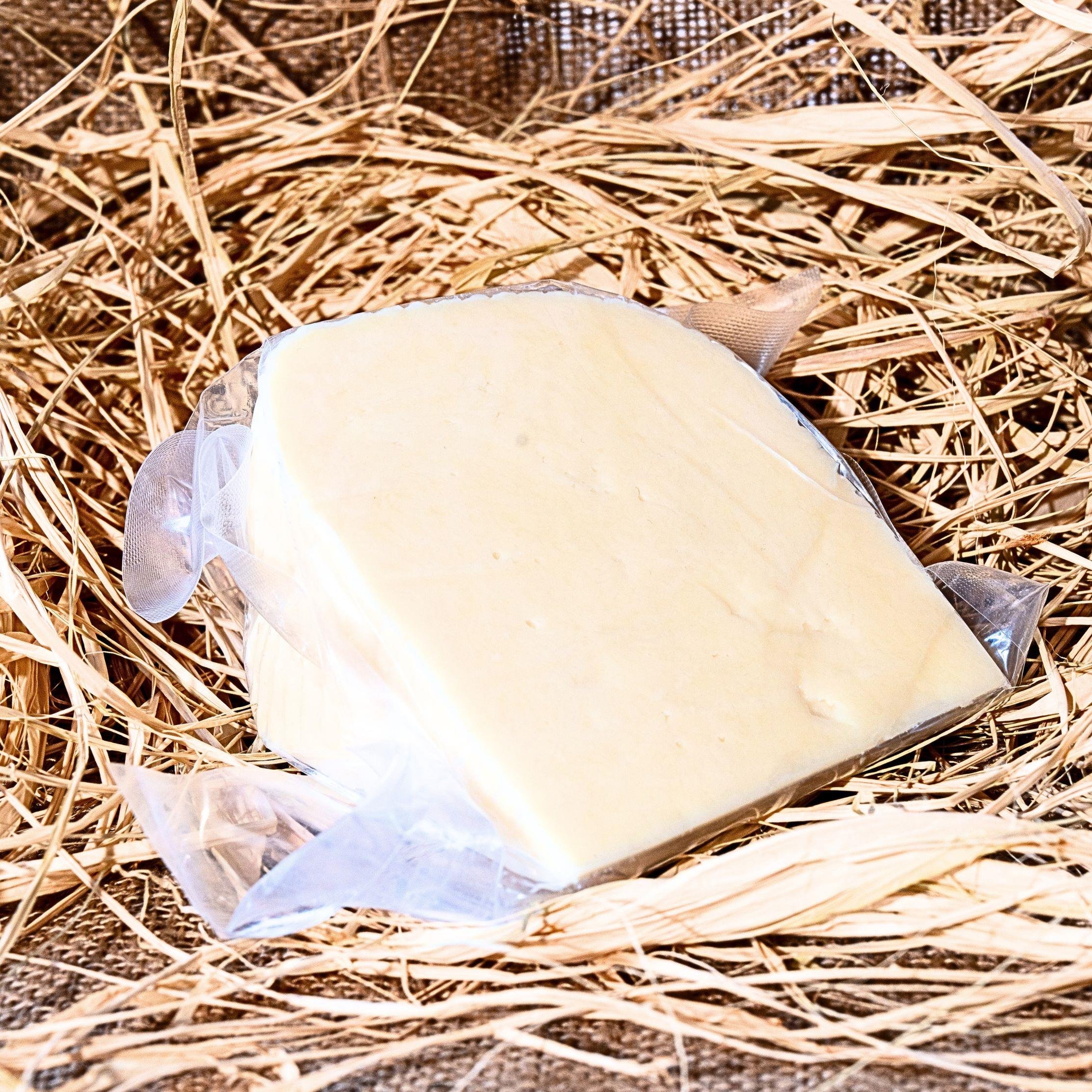 Eceköy Taze Tam Yağlı Keçi Sepet Peynir 300 G