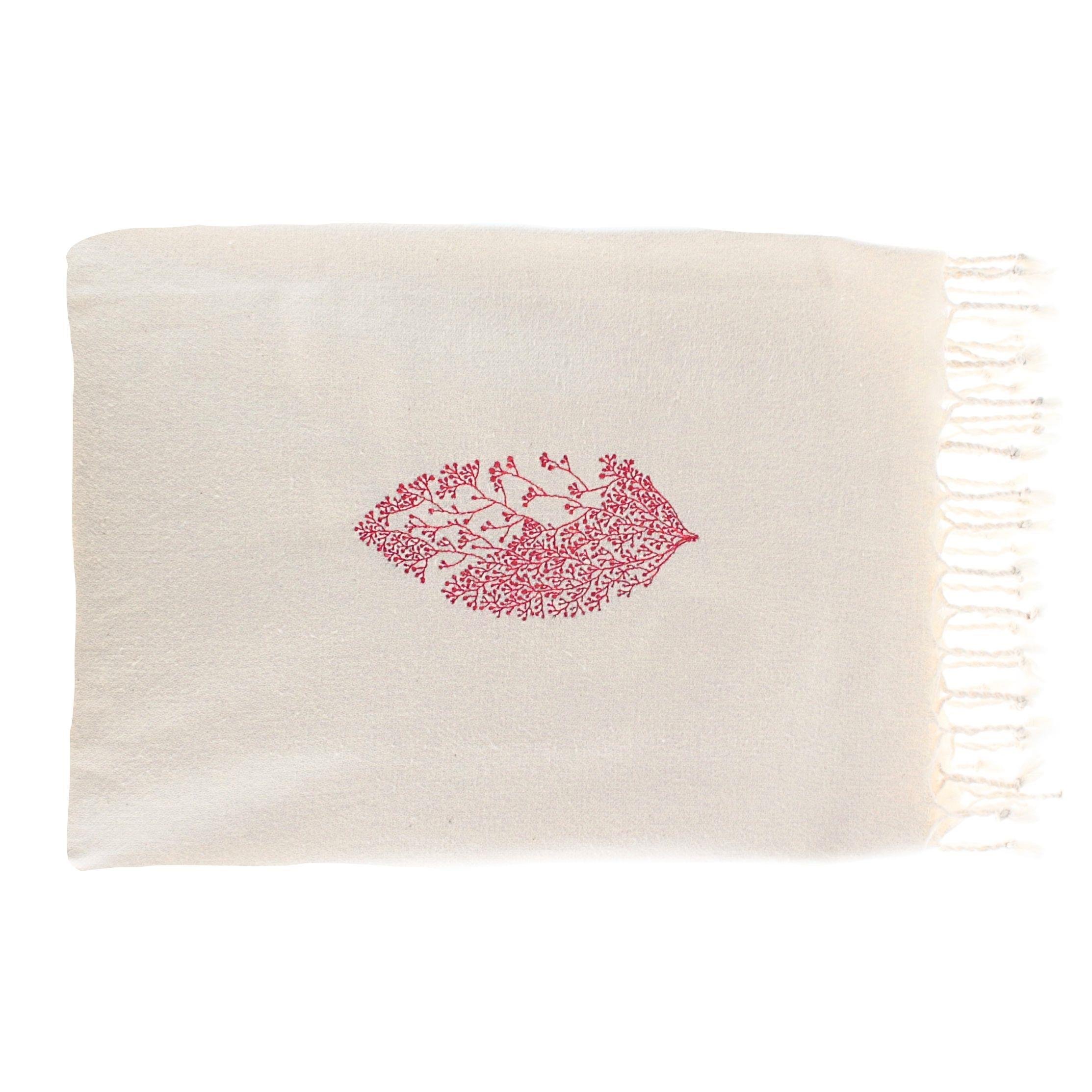 Kırmızı Yaprak Nakışlı Peştemal Seti