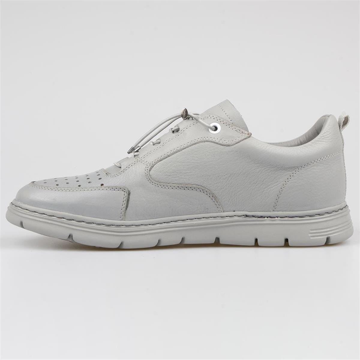 FootCourt Grey Men Sneakers
