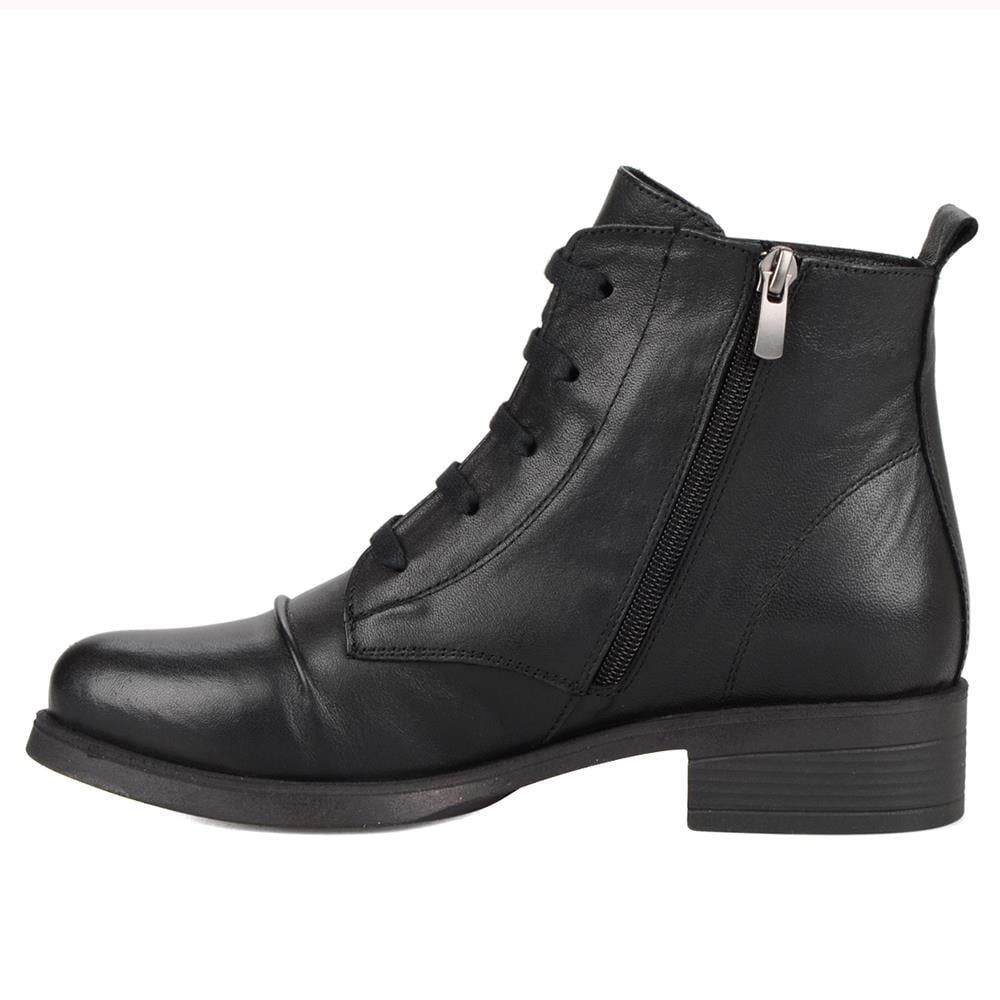 FootCourt Black Women's Boots