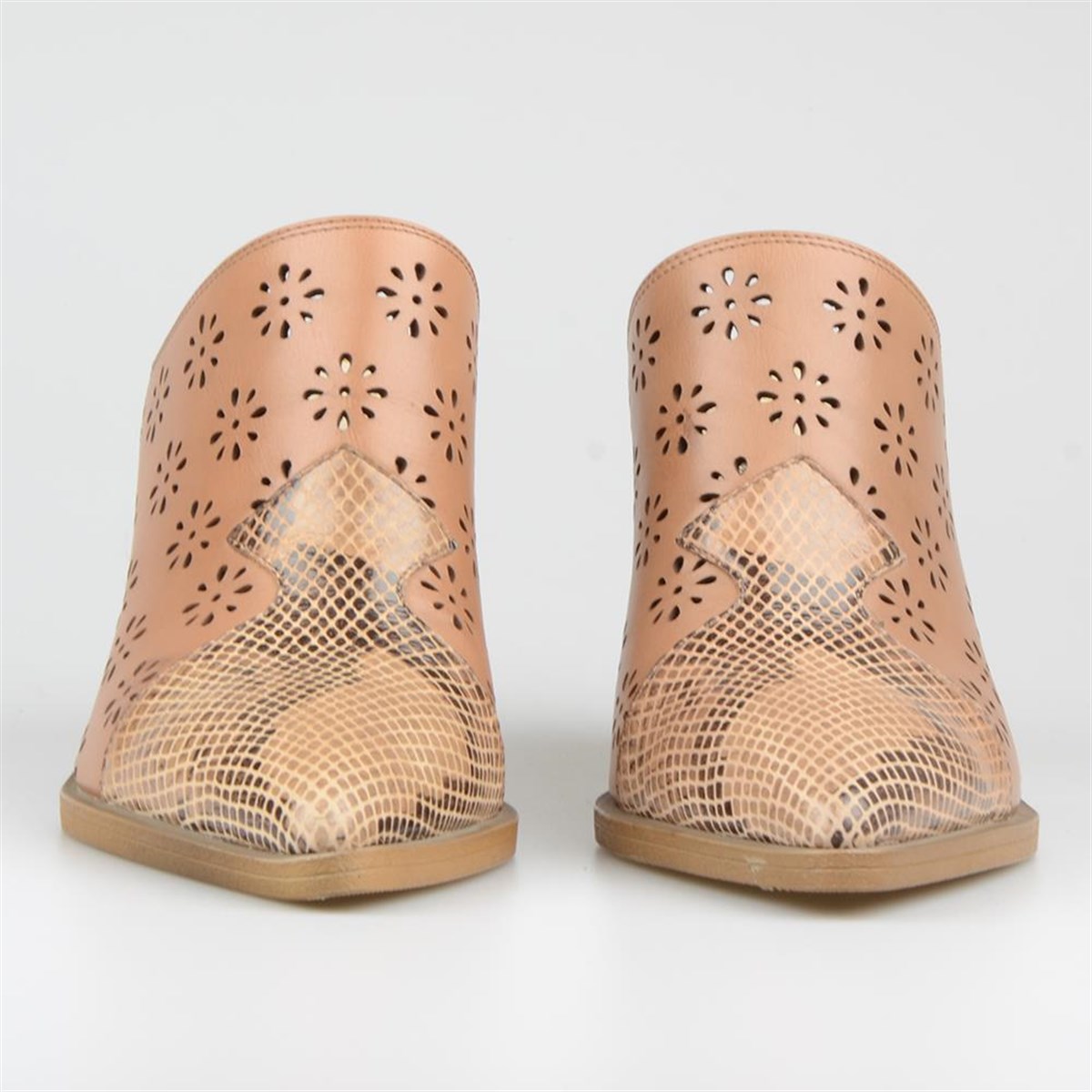  Beige Leather Pointed Toe Outdoor Women's Slippers High Heel