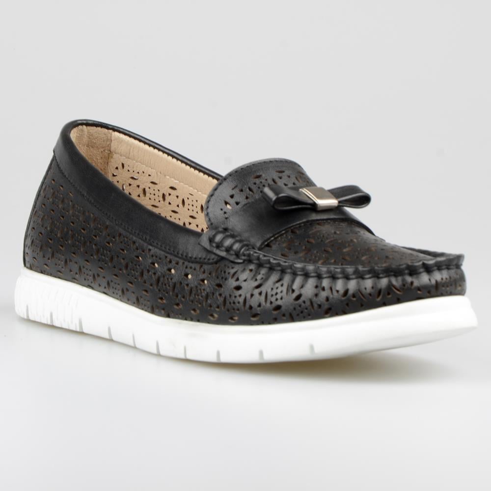 Black Women's Laser Pattern Loafers