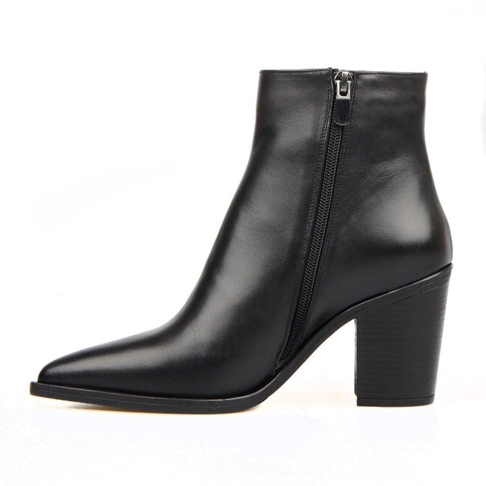 FootCourt Women's Boots Black