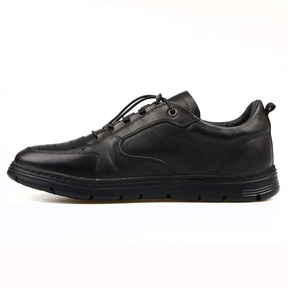 FootCourt Black Men Sneakers