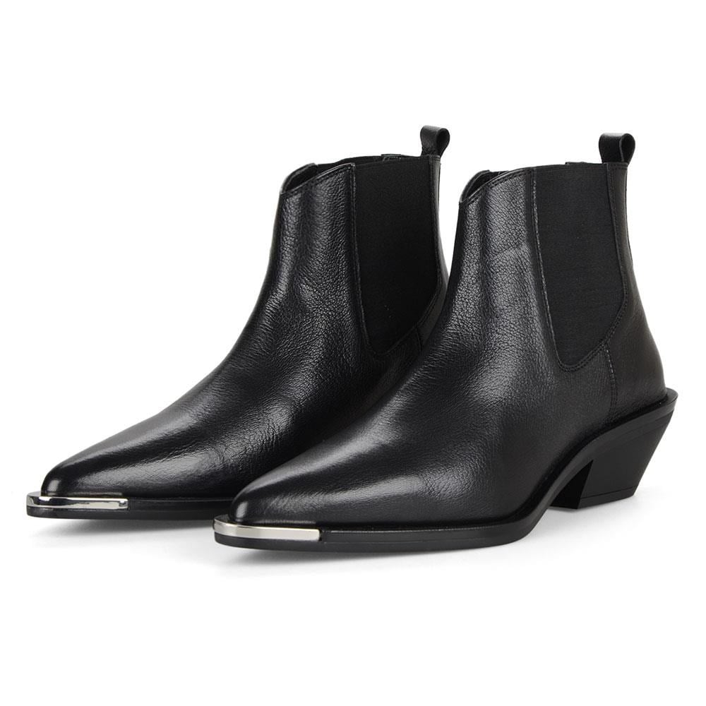 Women Chelsea Western Boots in Black Leather with Metal Decoration Kyoto