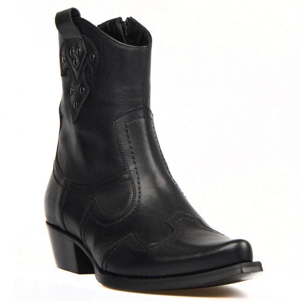 FootCourt Cowboy Boots Black