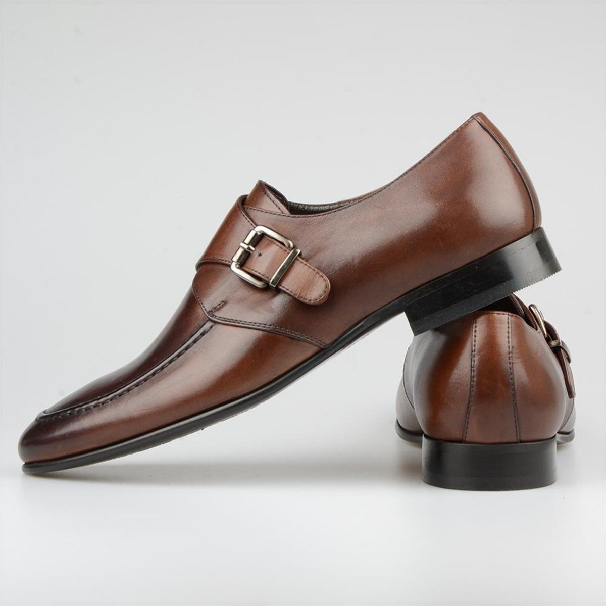 Brown Men's Leather Buckle Detailed Classic Shoes