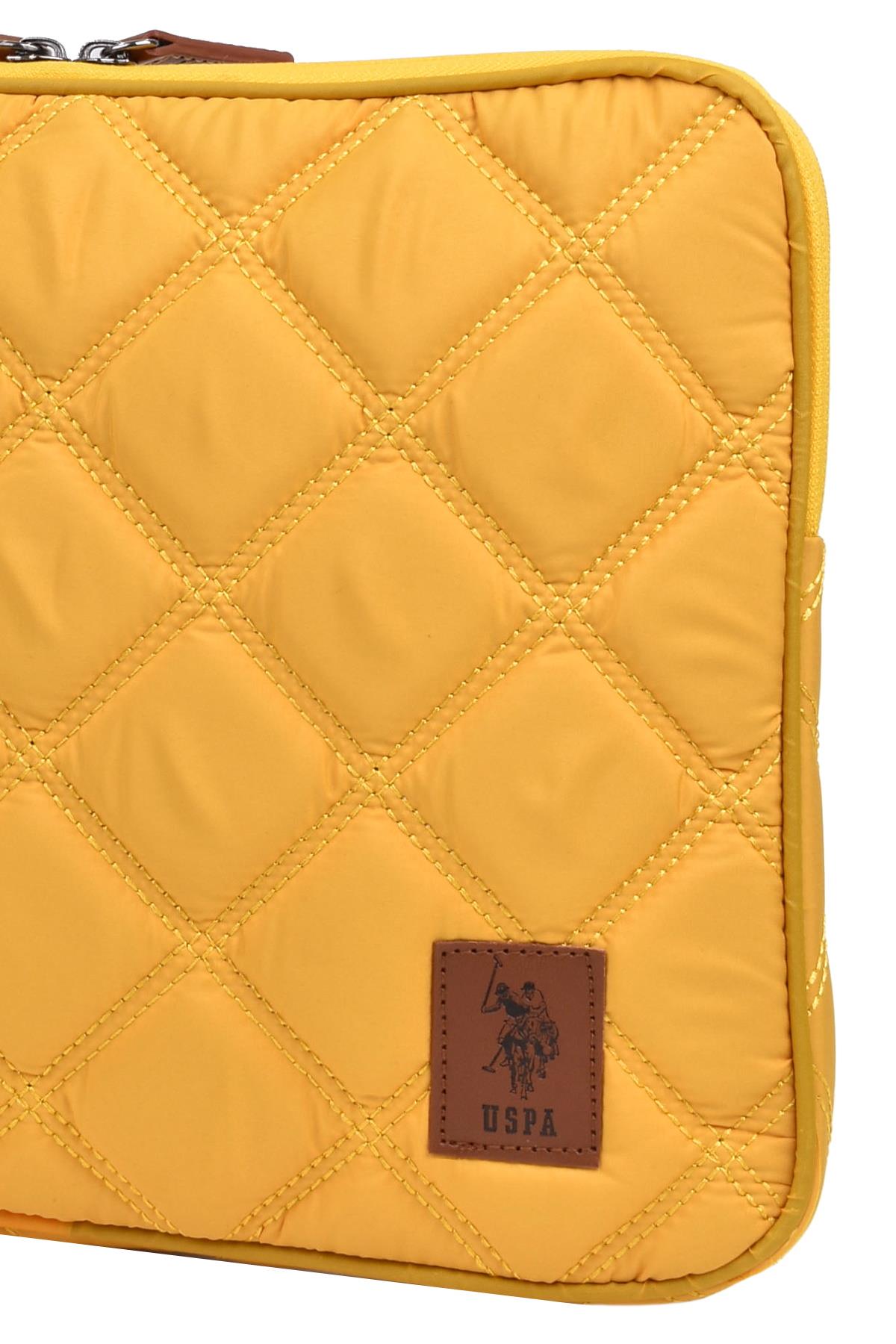 {U.S. Polo Assn.}
