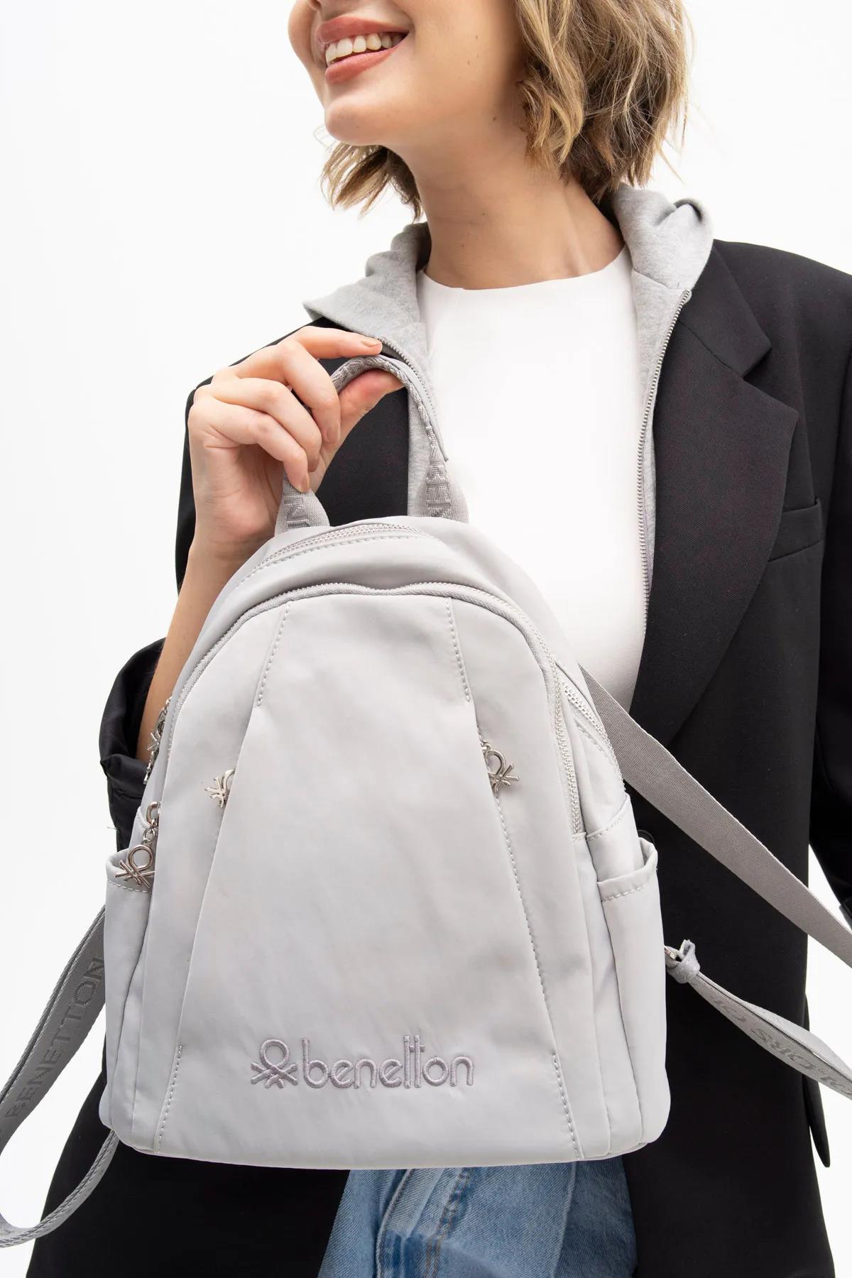 {United Colors of Benetton}