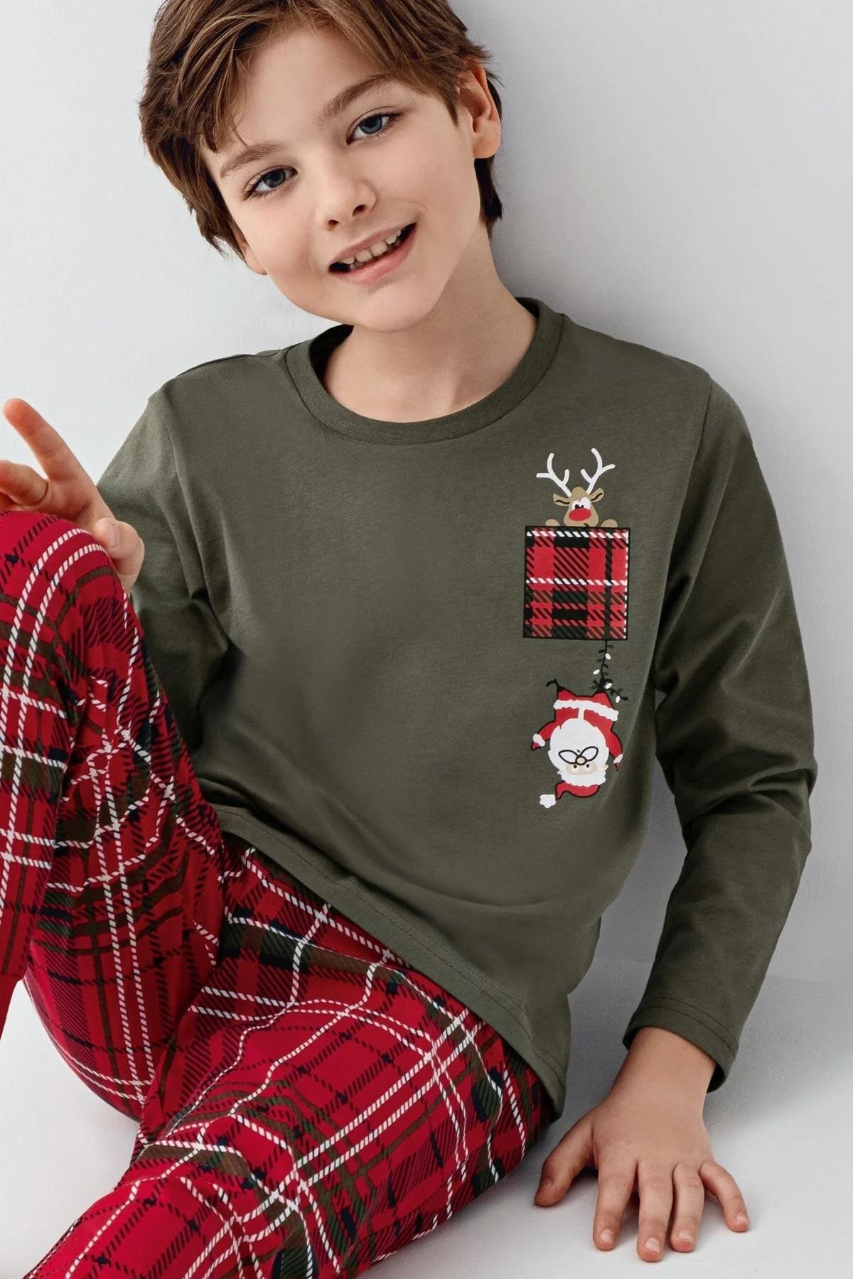 Baba&Oğul PijamalarıArnetta 3513 Baba&Oğul Uzun Kollu Bisiklet Yaka Pijama Takımı-Yeşil | Pijamapazari.comArnetta 3513 Baba&Oğul Uzun Kollu Bisiklet Yaka Pijama Takımı-Yeşil