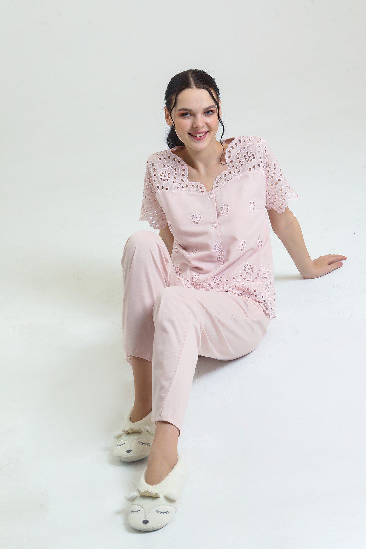 PijamalarMagic Form 19108 Kadın Kendinden Brode Desenli Pijama Takımı-Pudra | Pijamapazari.comMagic Form 19108 Kadın Kendinden Brode Desenli Pijama Takımı-Pudra