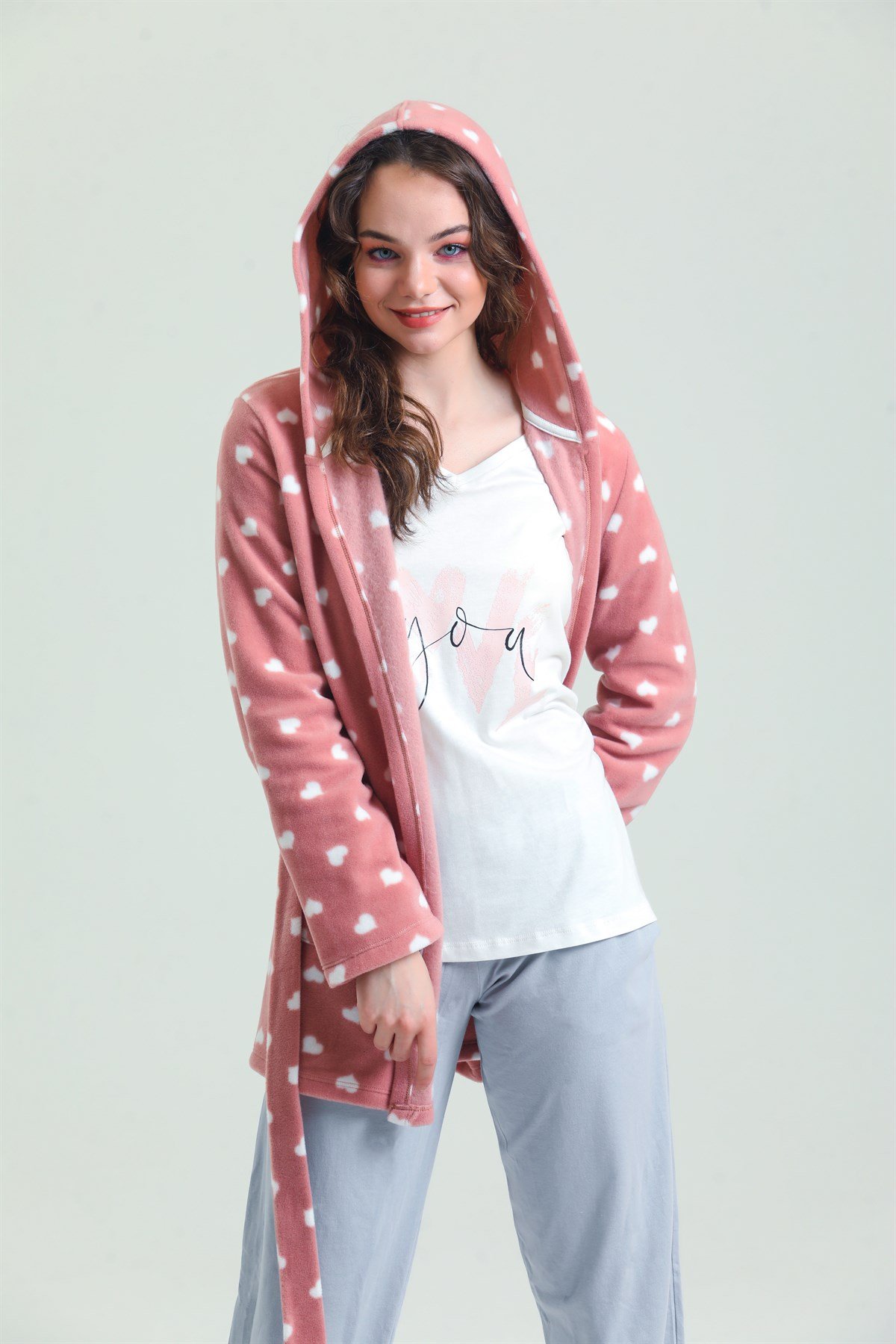 PijamalarMagic Form 37680 Kadın Polar Sabahlıklı Pijama Takımı-Gülkurusu | Pijamapazari.comMagic Form 37680 Kadın Polar Sabahlıklı Pijama Takımı-Gülkurusu