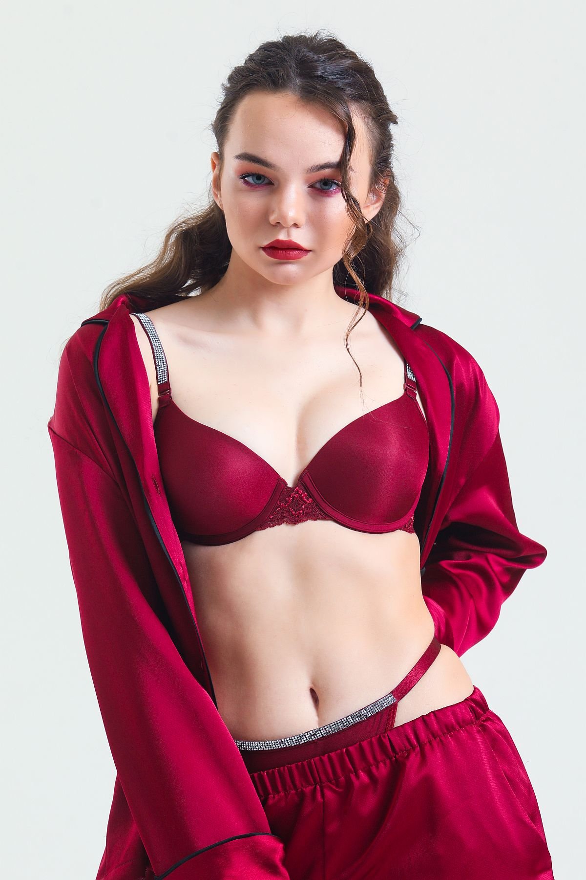 SütyenlerMagic Form 6389 Kadın Askısı Taşlı Dolgusuz Süngerli Dantelli Sütyen-Bordo | Pijamapazari.comMagic Form 6389 Kadın Askısı Taşlı Dolgusuz Süngerli Dantelli Sütyen-Bordo