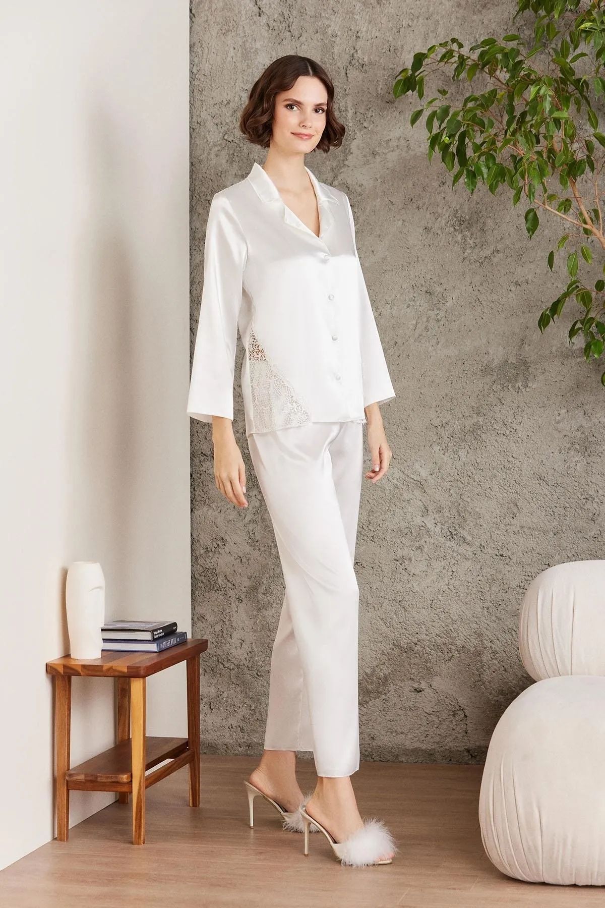 Saten Altılı SetlerPierre Cardin 6000 Kadın Dantelli Saten 6'lı Set-Ekru | Pijamapazari.comPierre Cardin 6000 Kadın Dantelli Saten 6'lı Set-Ekru