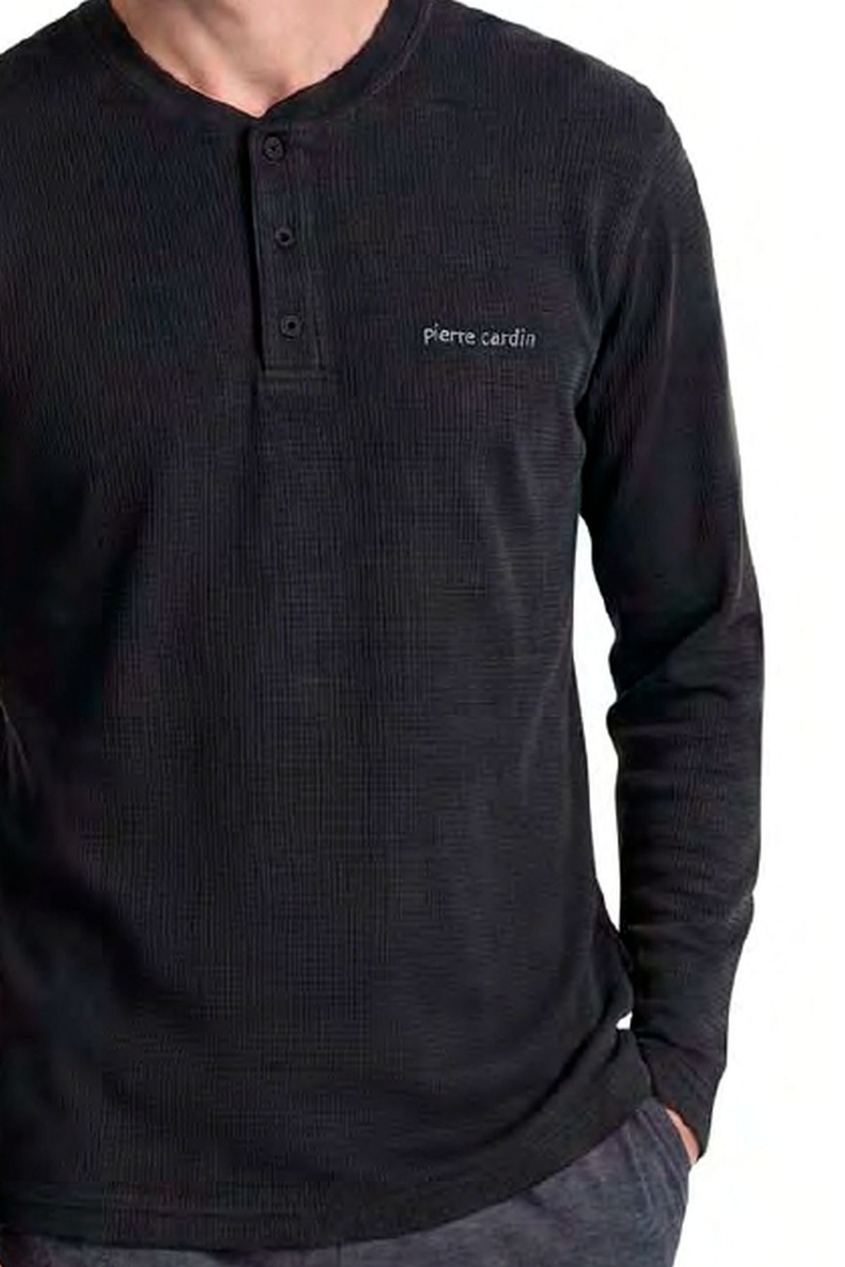 PijamalarHG8757575840758 Pijamapazarı.com'da. Uygun fiyat seçenekleri ile sipariş verebilirsiniz.Pierre Cardin 6144 Erkek Uzun kollu Yakası Düğmeli Pijama Takımı-Siyah