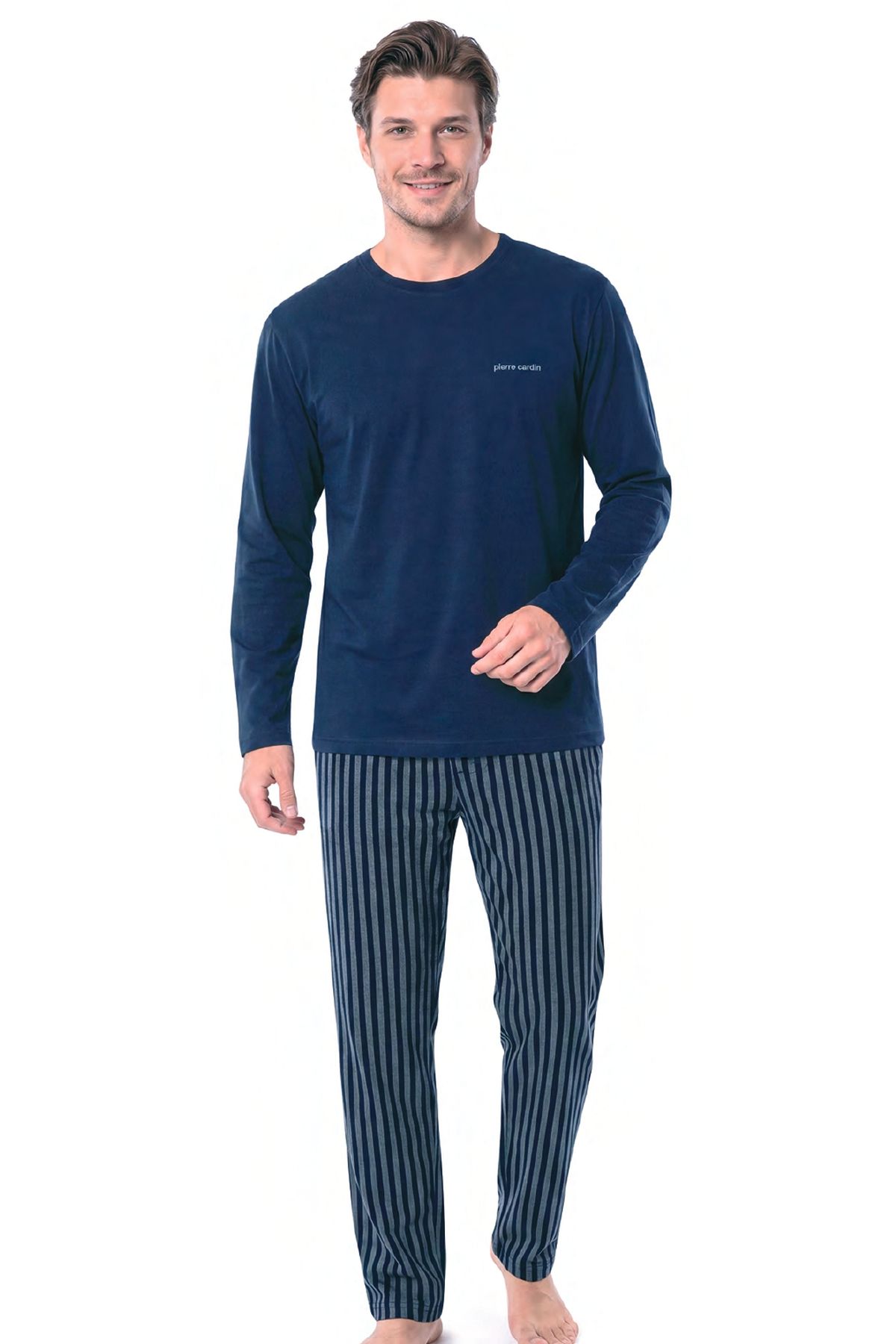 PijamalarHG8757575840618 Pijamapazarı.com'da. Uygun fiyat seçenekleri ile sipariş verebilirsiniz.Pierre Cardin 6147 Erkek Uzun Kollu Bisiklet Yaka Pijama Takımı -Lacivert