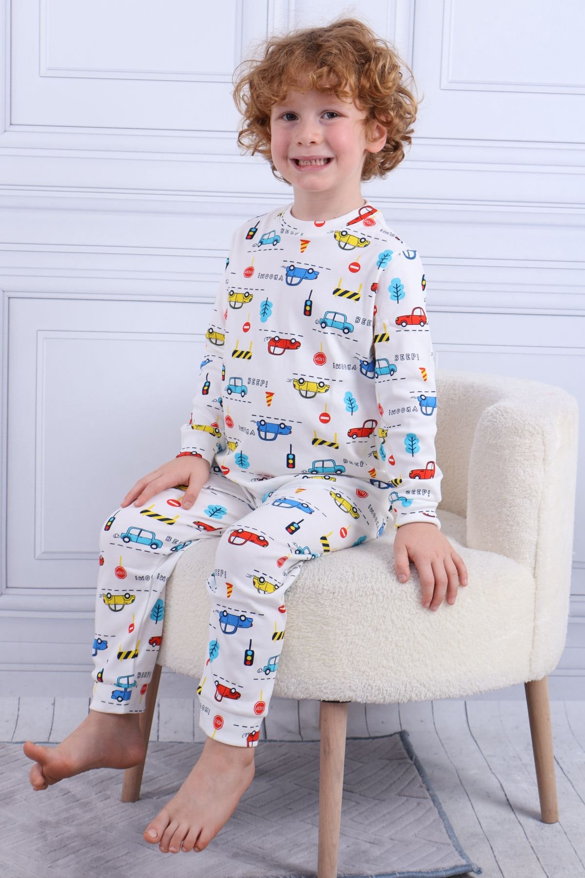 PijamalarTiril Tiril 104 Erkek Çocuk Uzun Kollu Bisiklet Yaka Pijama Takım-Beyaz | Pijamapazari.comTiril Tiril 104 Erkek Çocuk Uzun Kollu Bisiklet Yaka Pijama Takım-Beyaz