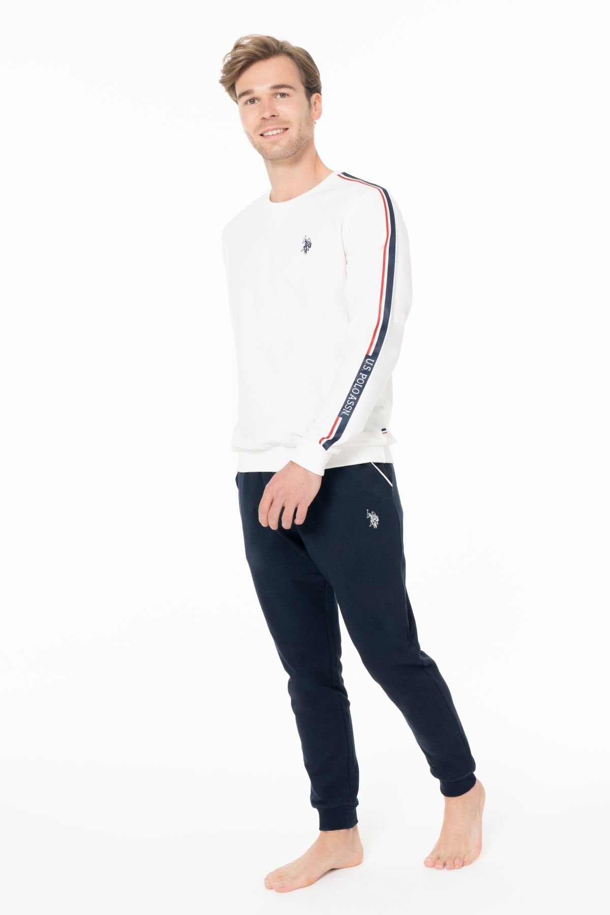 Eşofman TakımlarıU.s Polo Assn. 18942 Erkek Uzun Kollu Bisiklet Yaka Paçası Bantlı Rahat Ev Giyim-Ekru | Pijamapazari.comU.s Polo Assn. 18942 Erkek Uzun Kollu Bisiklet Yaka Paçası Bantlı Rahat Ev Giyim-Ekru