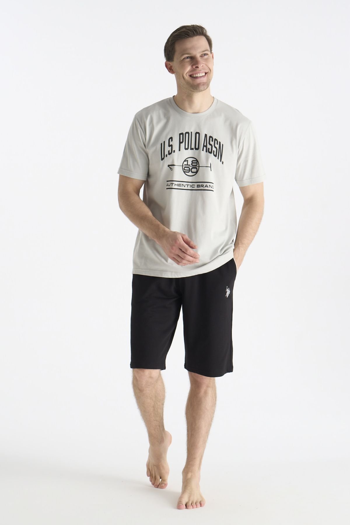 PijamalarU.s Polo Assn. 19018 Erkek Kısa Kollu Bisiklet Yaka Şortlu Pijama Takımı-Gri | Pijamapazari.comU.s Polo Assn. 19018 Erkek Kısa Kollu Bisiklet Yaka Şortlu Pijama Takımı-Gri