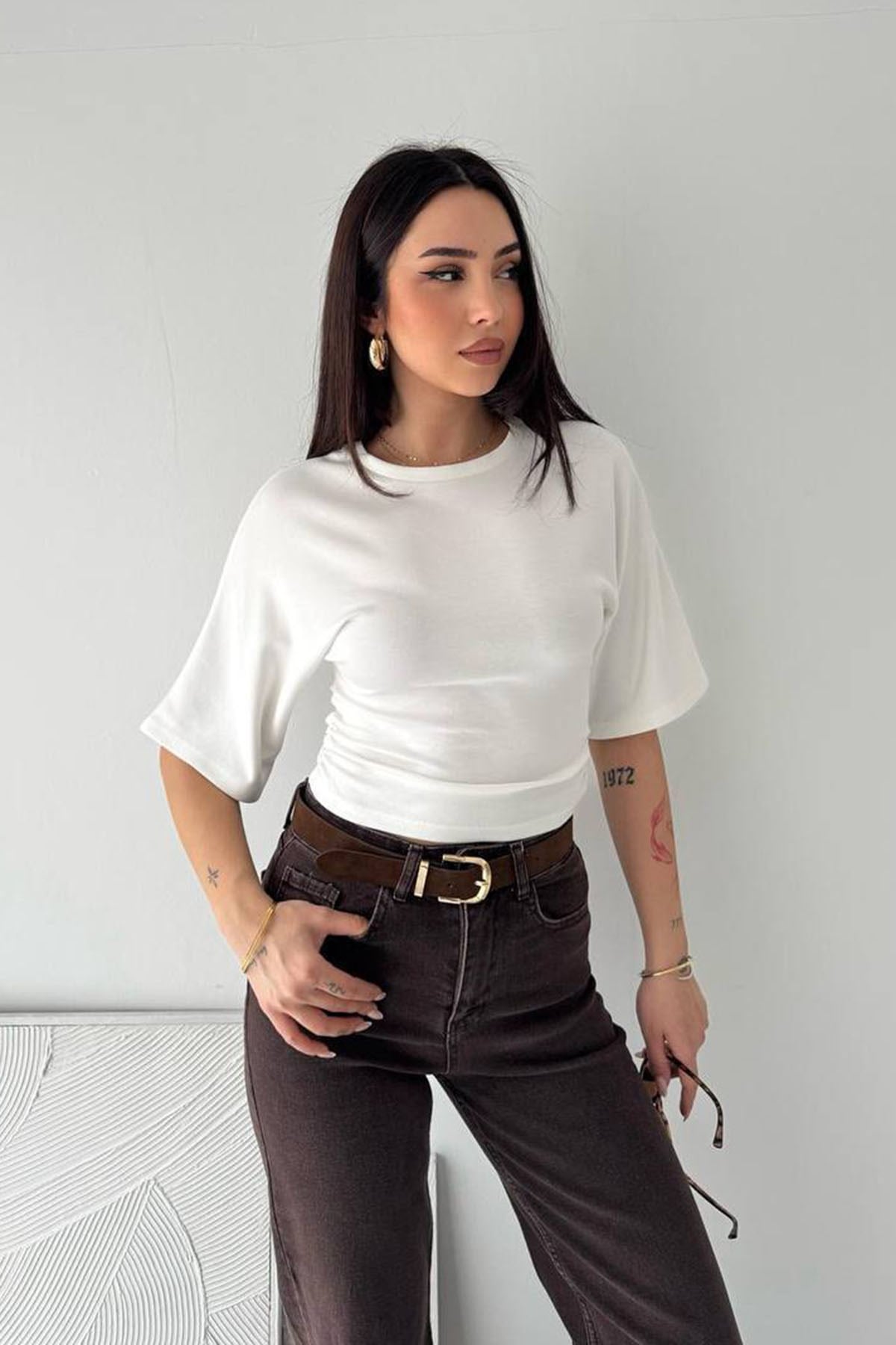 Bel Büzgü Detay Yarasa Kol T-shirt EKRU