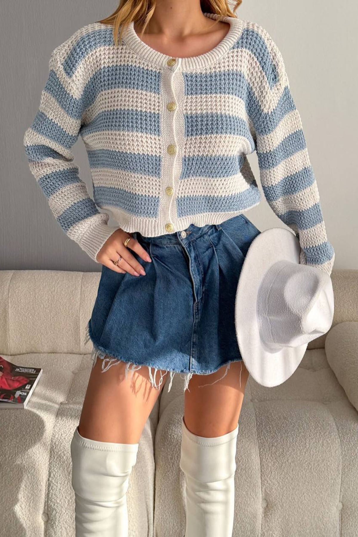 ÇİZGİ DETAY DÜĞMELİ BEBE YAKA HIRKA Bebe Mavi