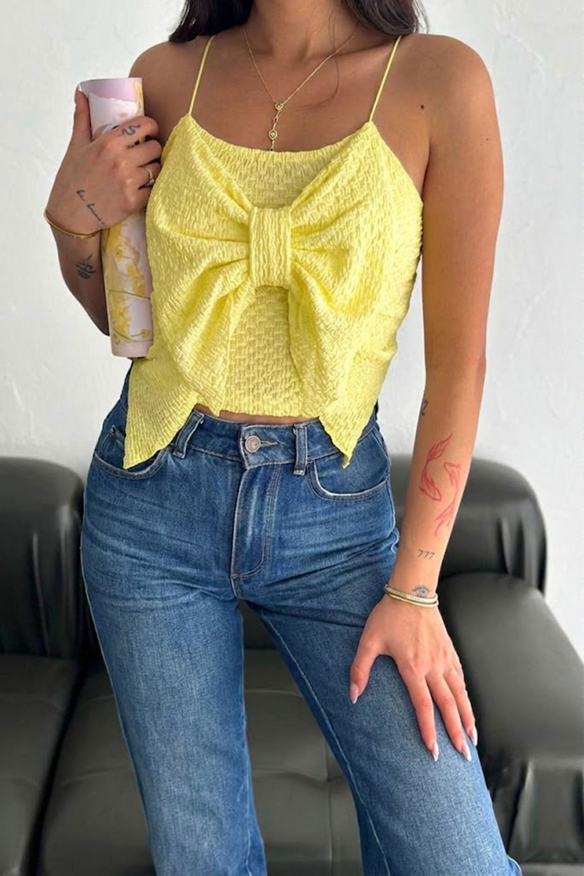 Fiyonk Detay Kabartma Kumaş Crop-Sarı SARI