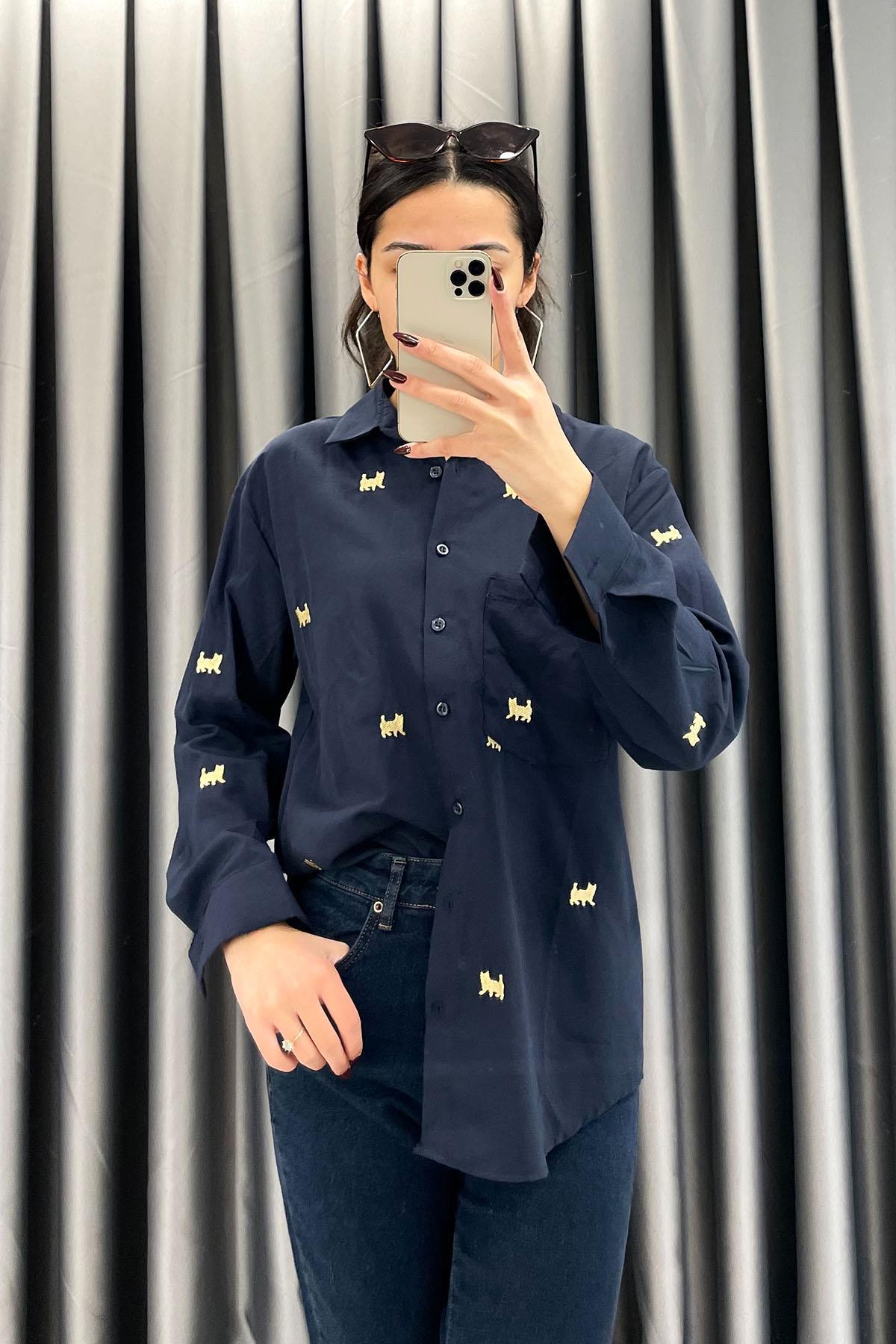 Kedi Nakış İşlemeli Basic Gömlek - Lacivert LACİVERT