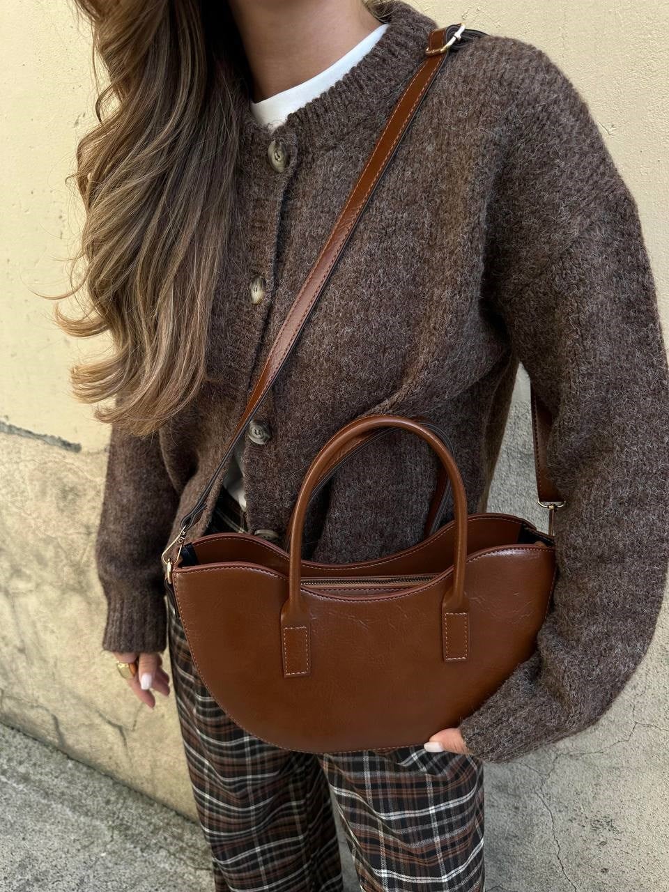 Oval Çapraz Askılı Çanta-Taba TABA