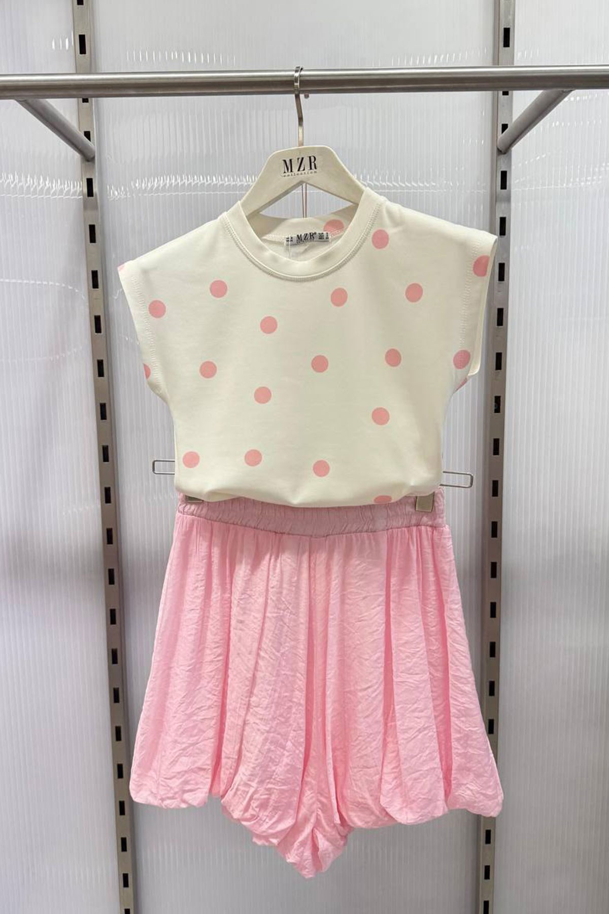 Sıfır Kol Puantiyeli Bisiklet Yaka T-shirt PEMBE