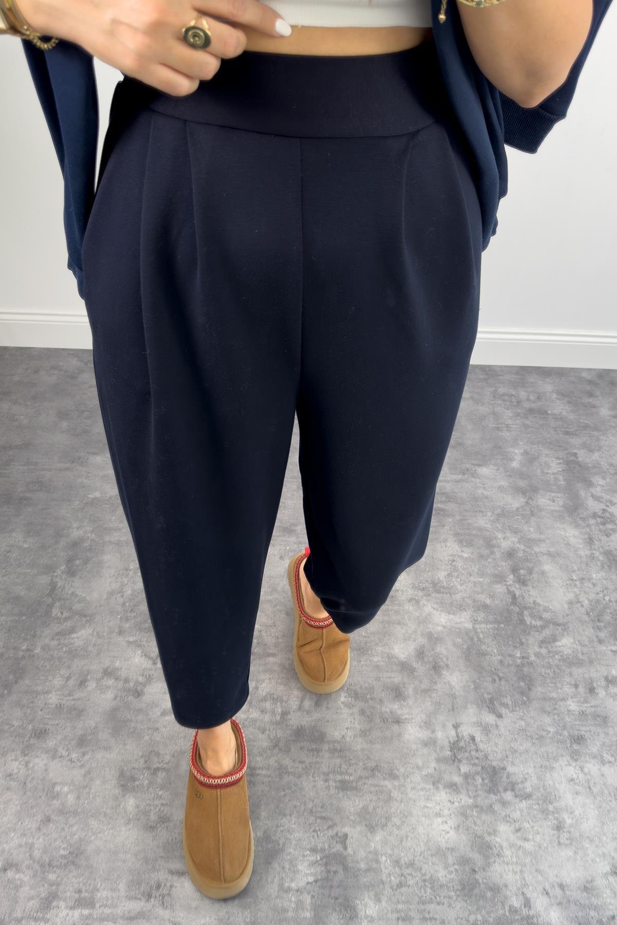 1. Sınıf Kalite Oysh Kumaş Beli Lastikli Harem Pantolon Lacivert