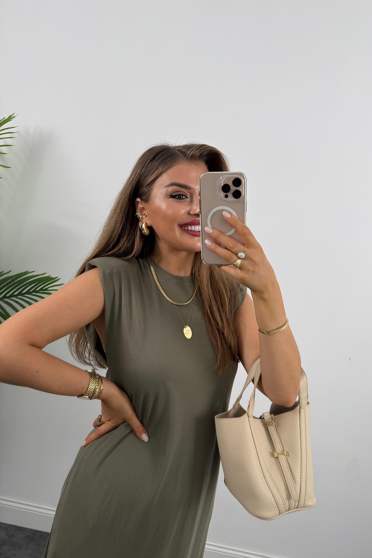 1. Sınıf Kalite Pike Modal Kumaş Vatkalı Yırtmaçlı Maxi Elbise Haki