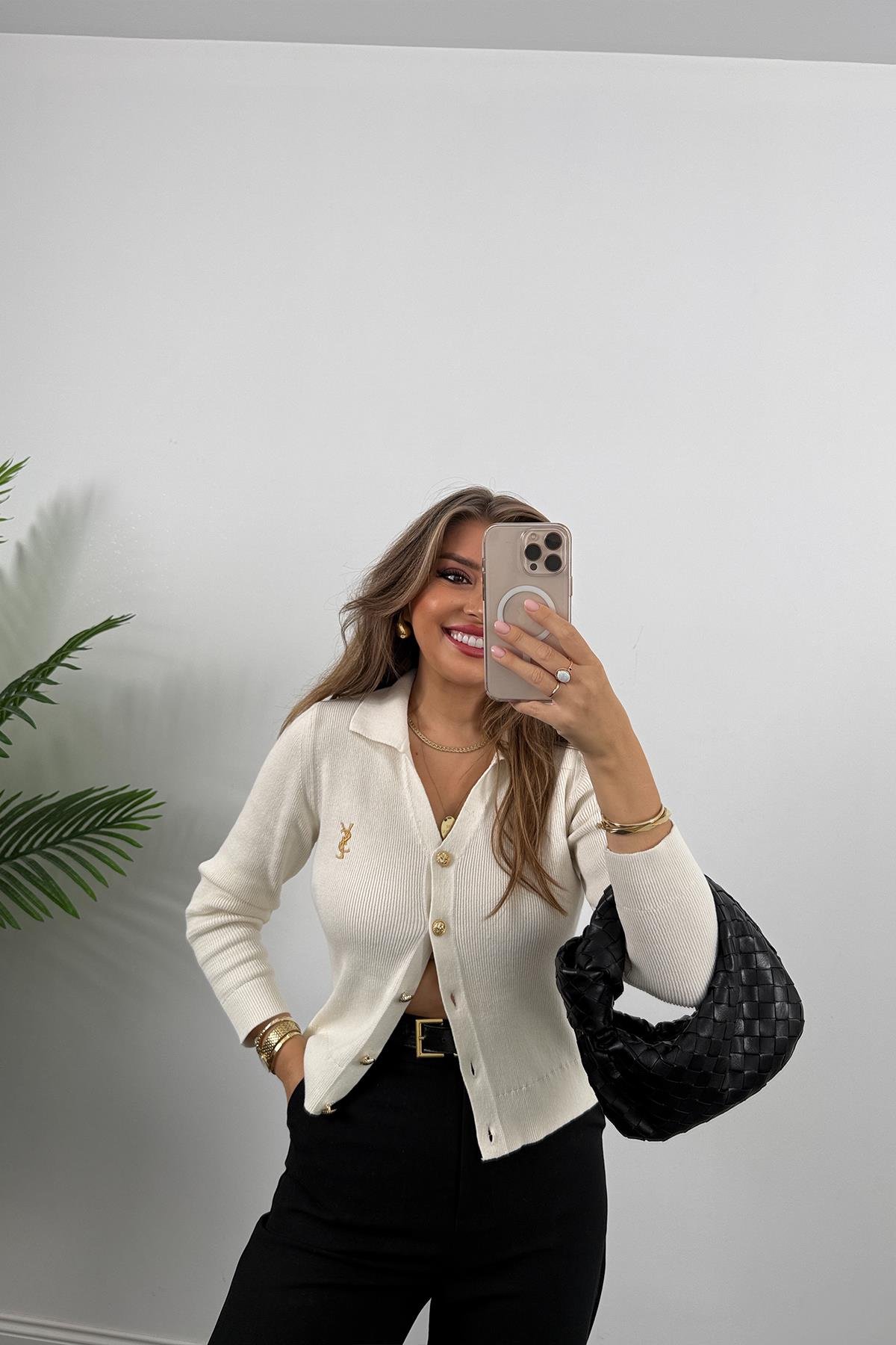 1. Sınıf Kalite Marka Model Gold Nakışlı Hırka Krem