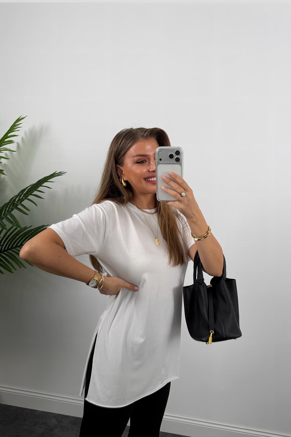 %100 Modal Kumaş Lüx Kalite Yırtmaçlı Salaş Basic Tshirt Beyaz