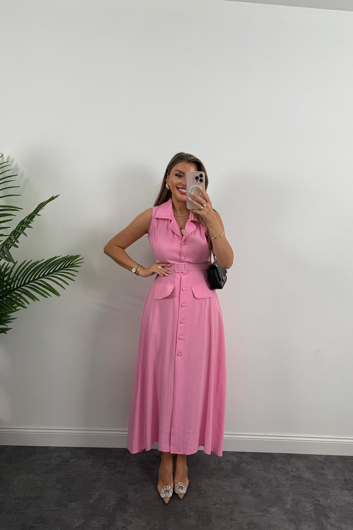 %100 Tensel Kumaş Lüx Kalite Düğmeli Kemerli Maxi Elbise Pembe