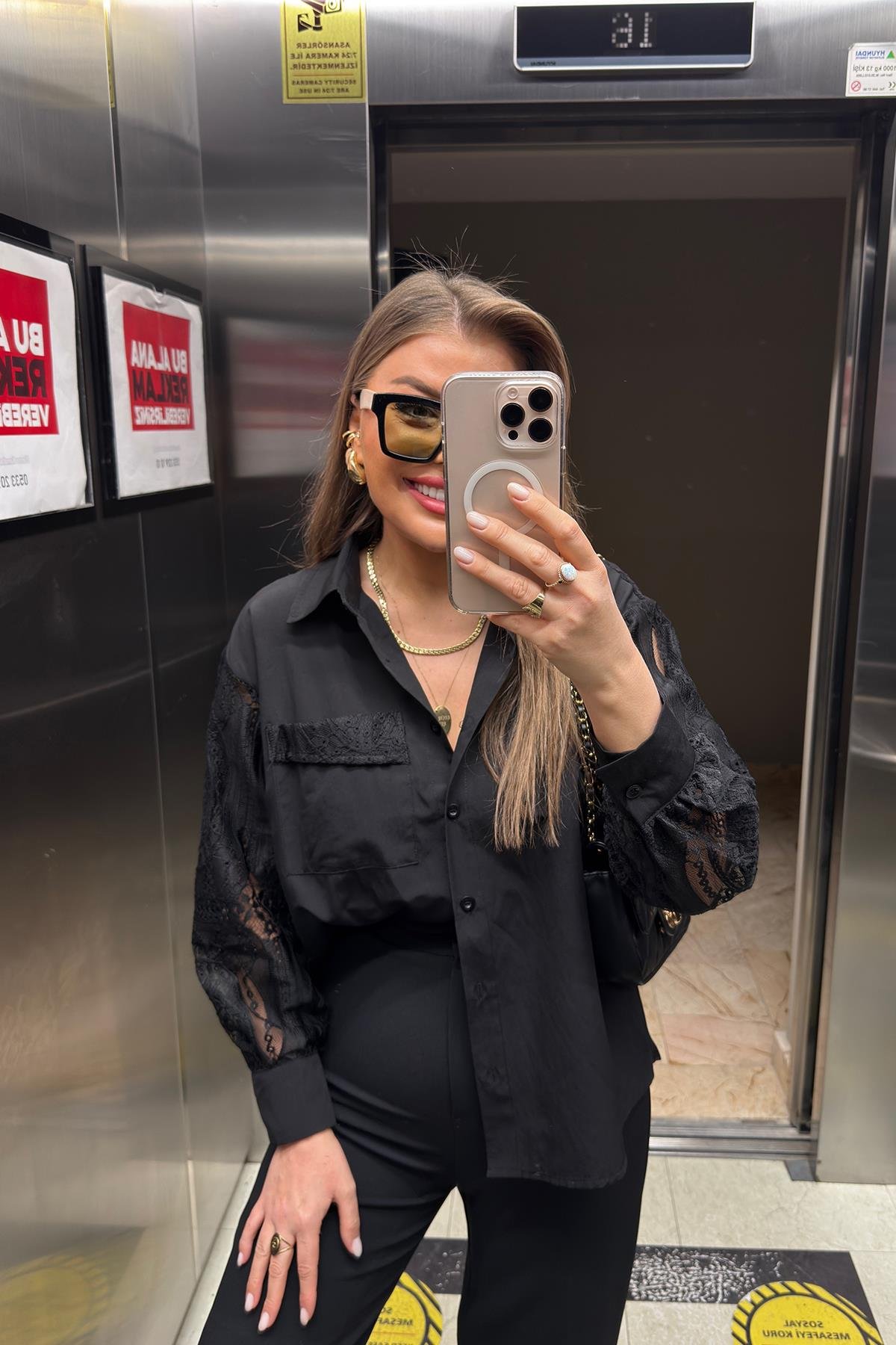 Bebe Marka Kolları Dantel Tasarım Gömlek Siyah