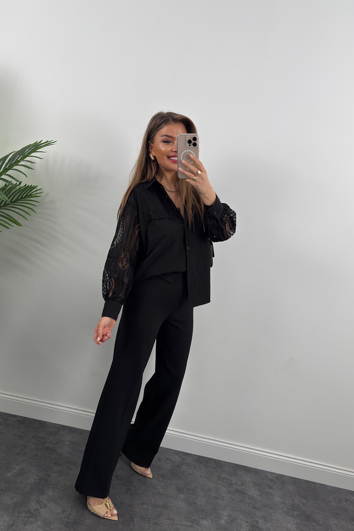 Bebe Marka Kolları Dantel Tasarım Gömlek Siyah