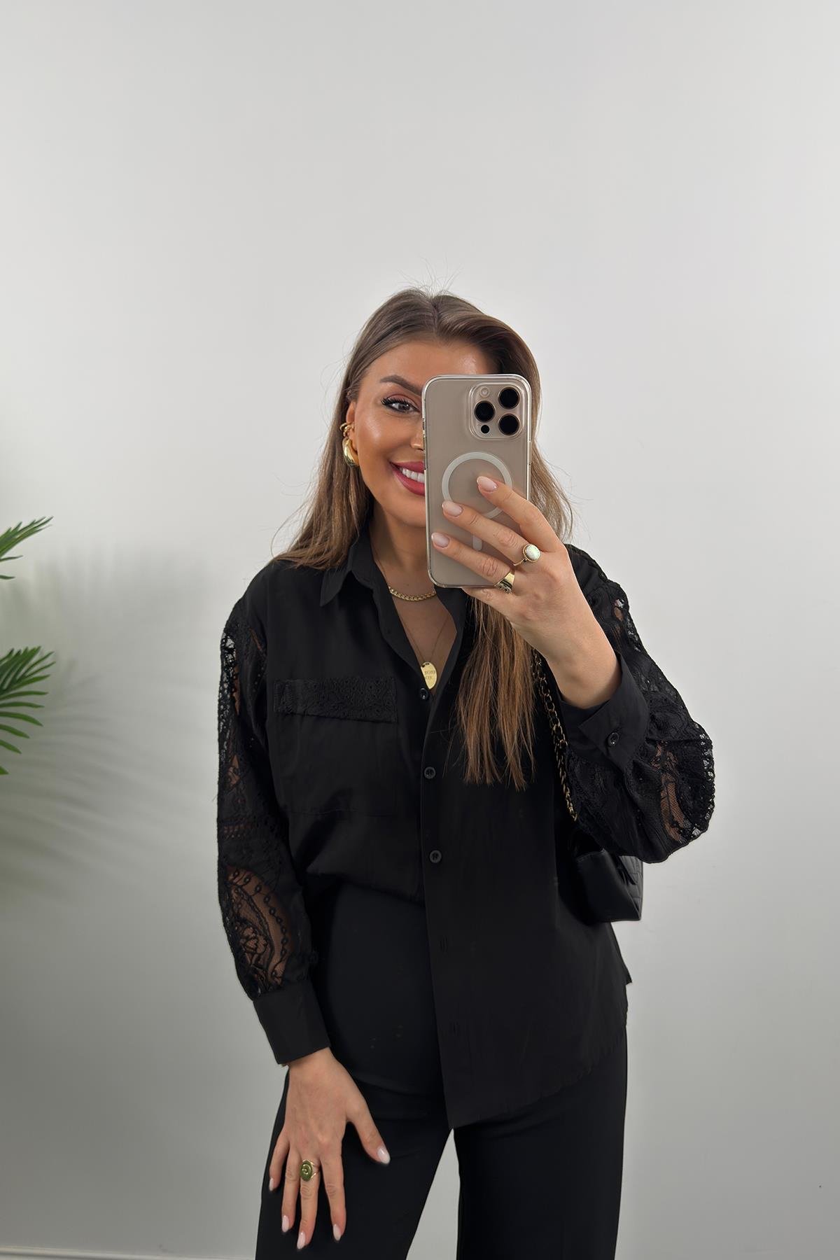 Bebe Marka Kolları Dantel Tasarım Gömlek Siyah