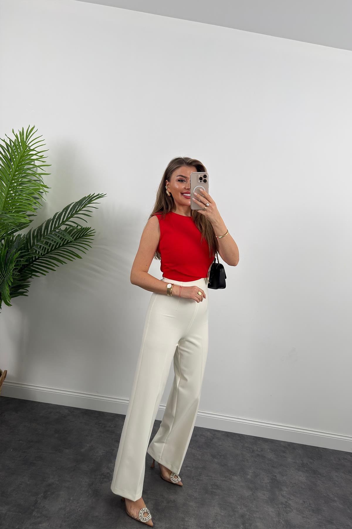 Bebe Marka Sırtı Fermuarlı Önü Zarf Klasik Kumaş Bluz Kırmızı