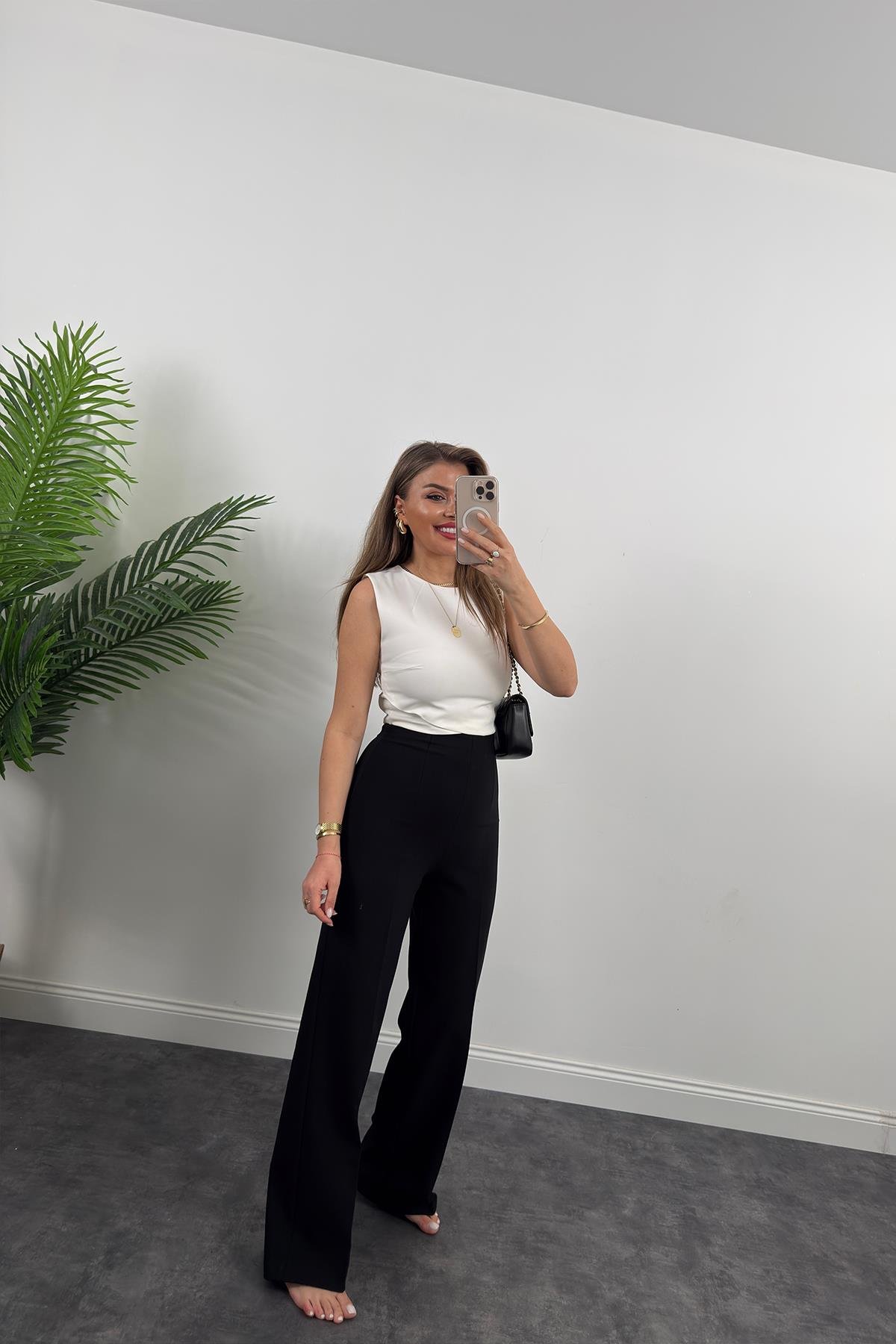 Bebe Marka Sırtı Fermuarlı Önü Zarf Klasik Kumaş Bluz Beyaz