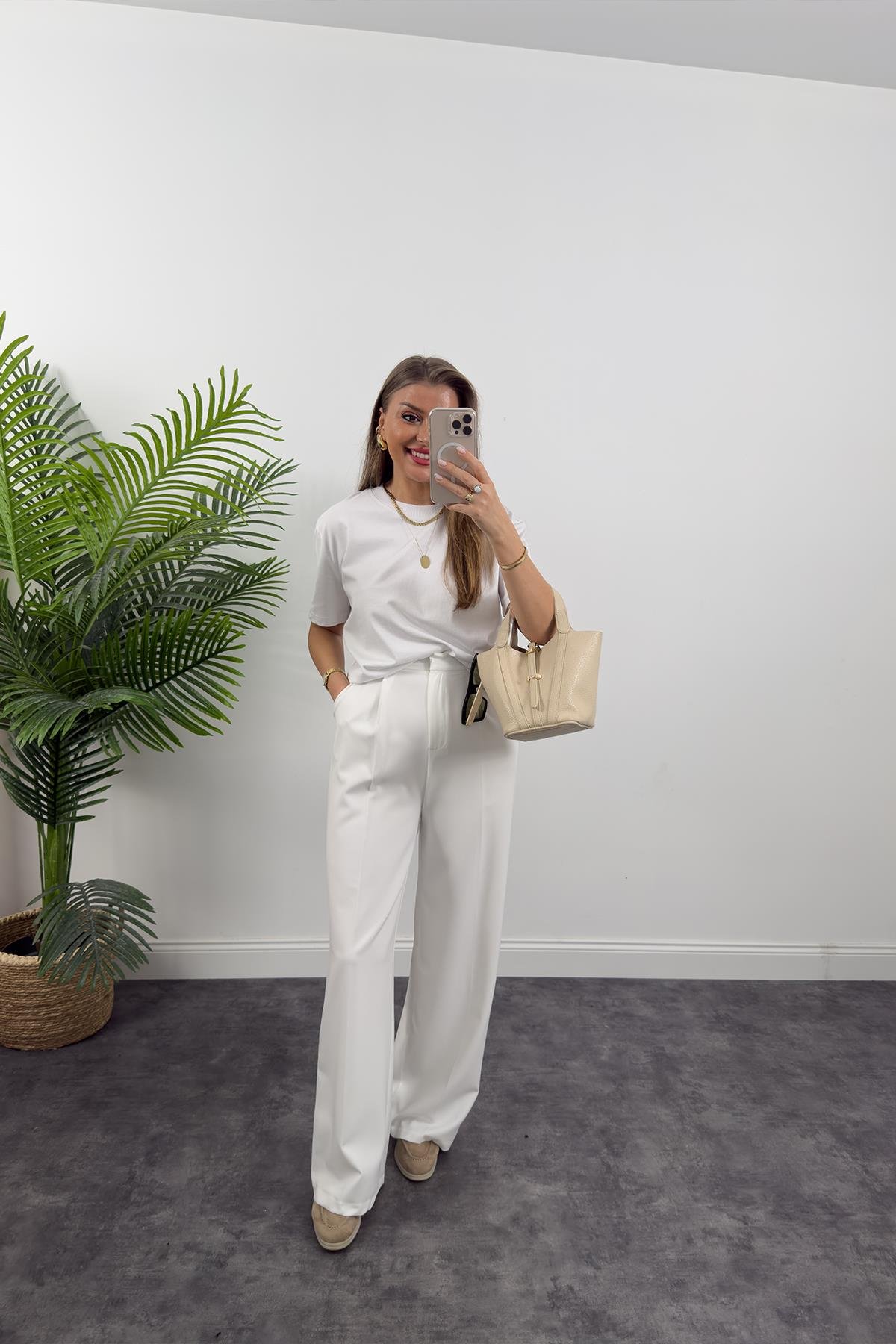 Dilvin Tam Pamuklu Dekoratif Dikiş Premium Basic Tshirt Beyaz