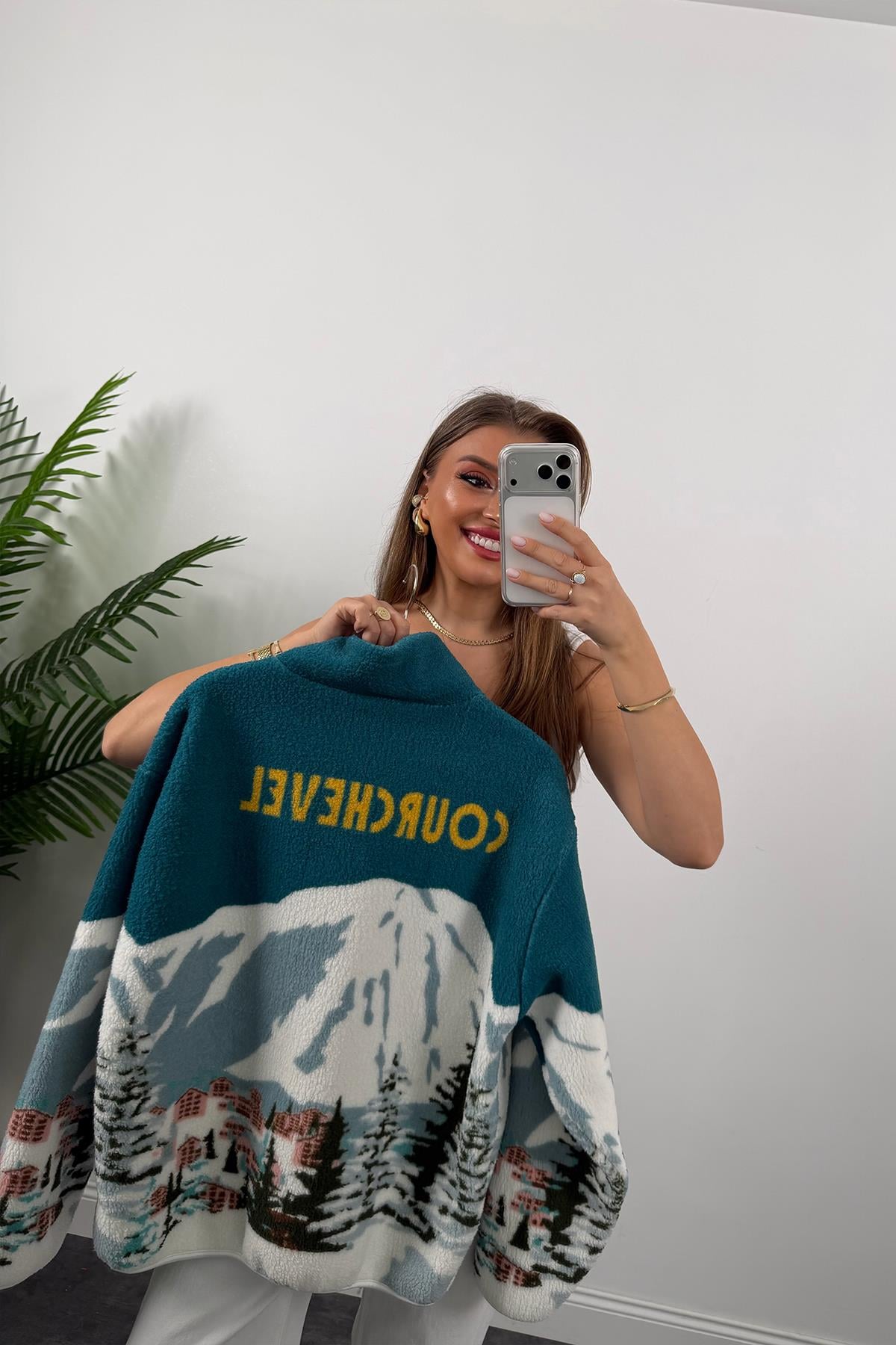 Dön Oysh Model Sırtı Yazılı Polar Sweat