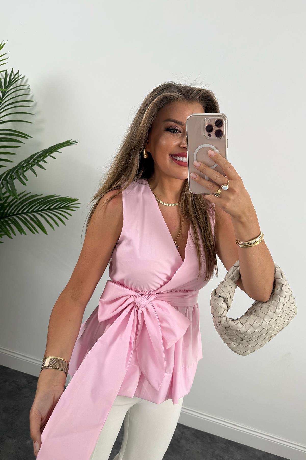 Eteği Valonlu Beli Kuşaklı Kruvaze Poplin Bluz Tatlı Pembe