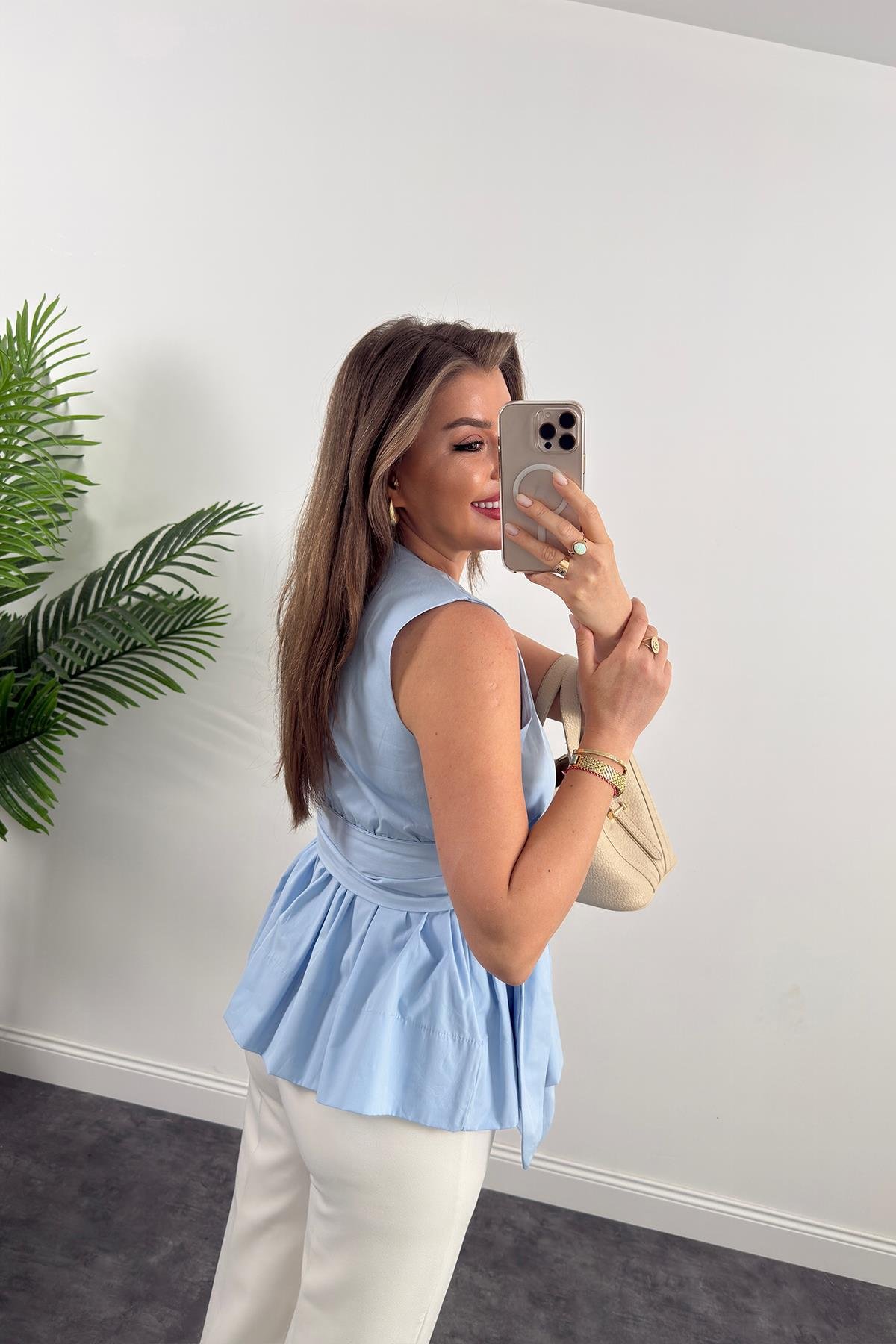 Eteği Valonlu Beli Kuşaklı Kruvaze Poplin Bluz Mavi