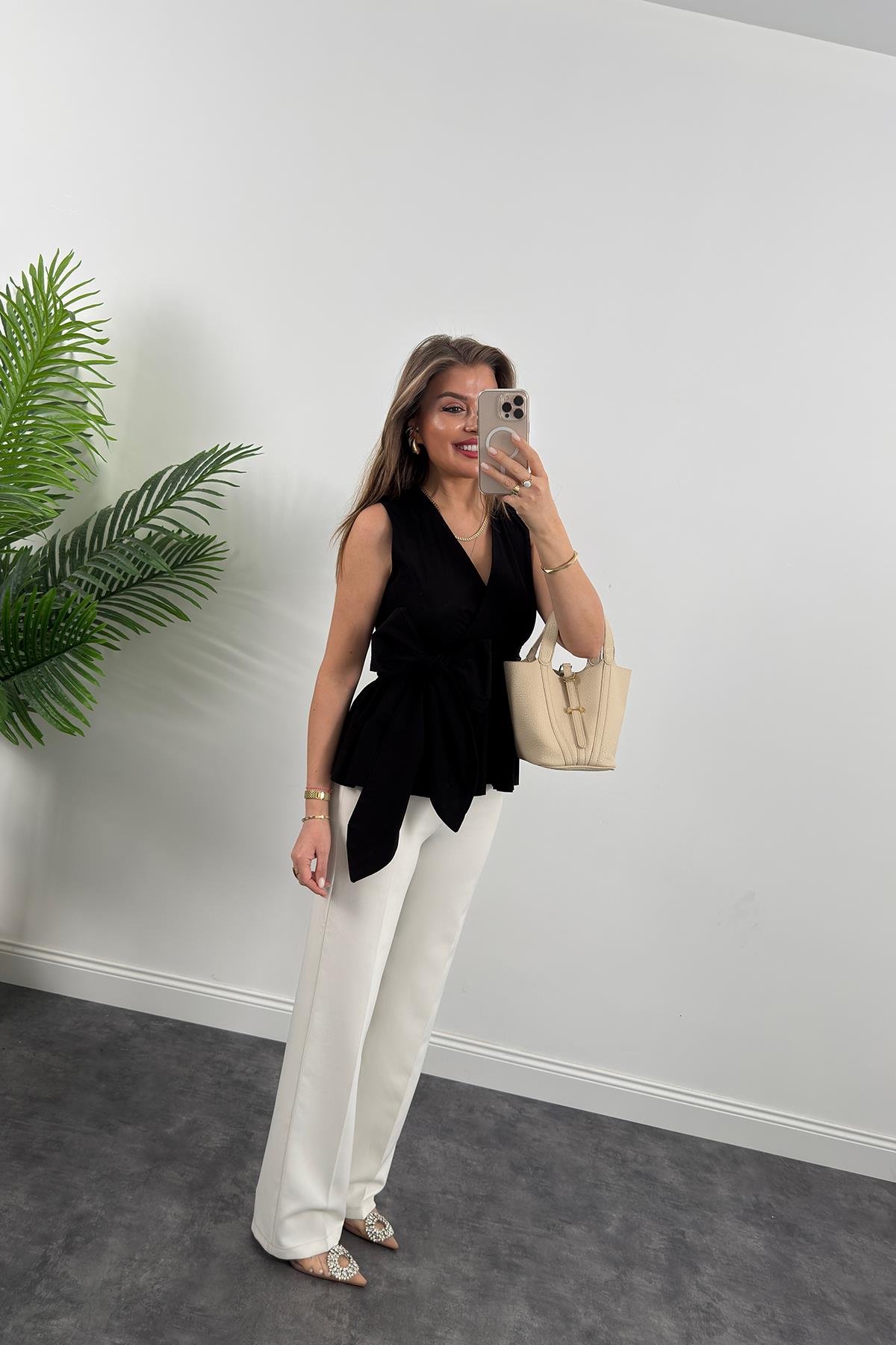 Eteği Valonlu Beli Kuşaklı Kruvaze Poplin Bluz Siyah