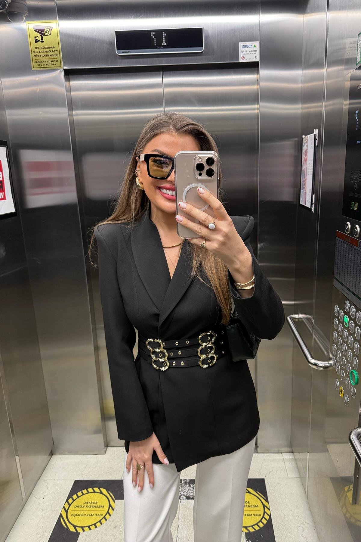 Lüx Kalite Marka Model Gold Kemerli Vatkalı Tasarım Blazer Ceket Siyah