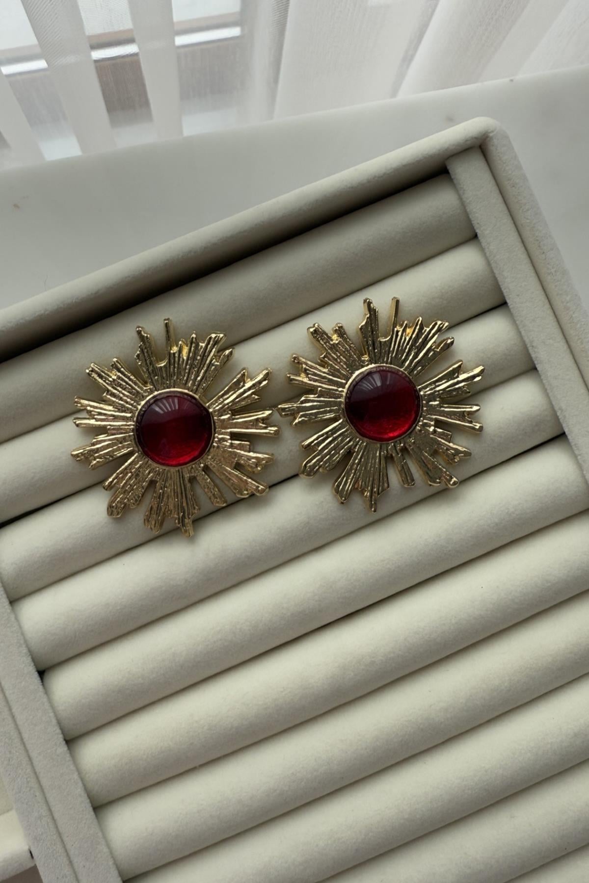 Marka Model Bordo Güneş Küpe