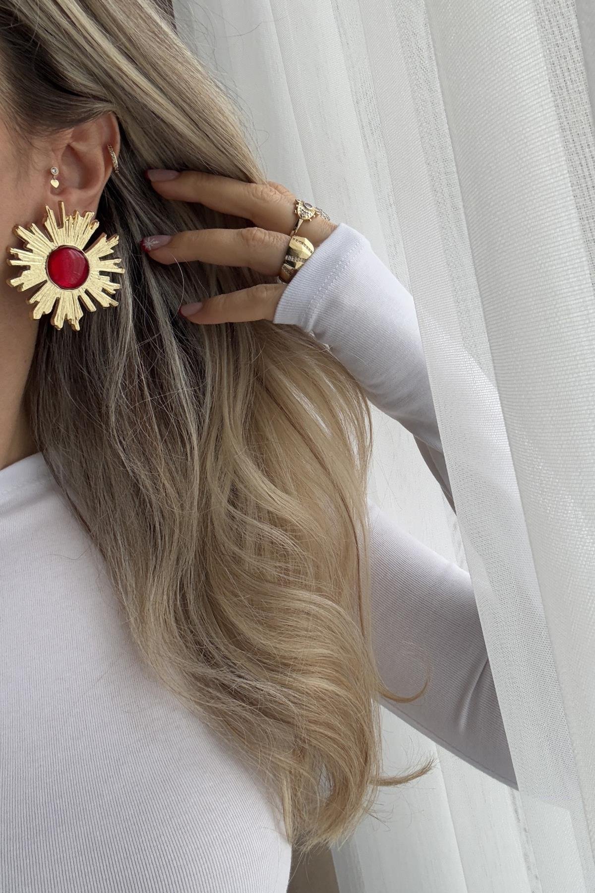 Marka Model Bordo Güneş Küpe