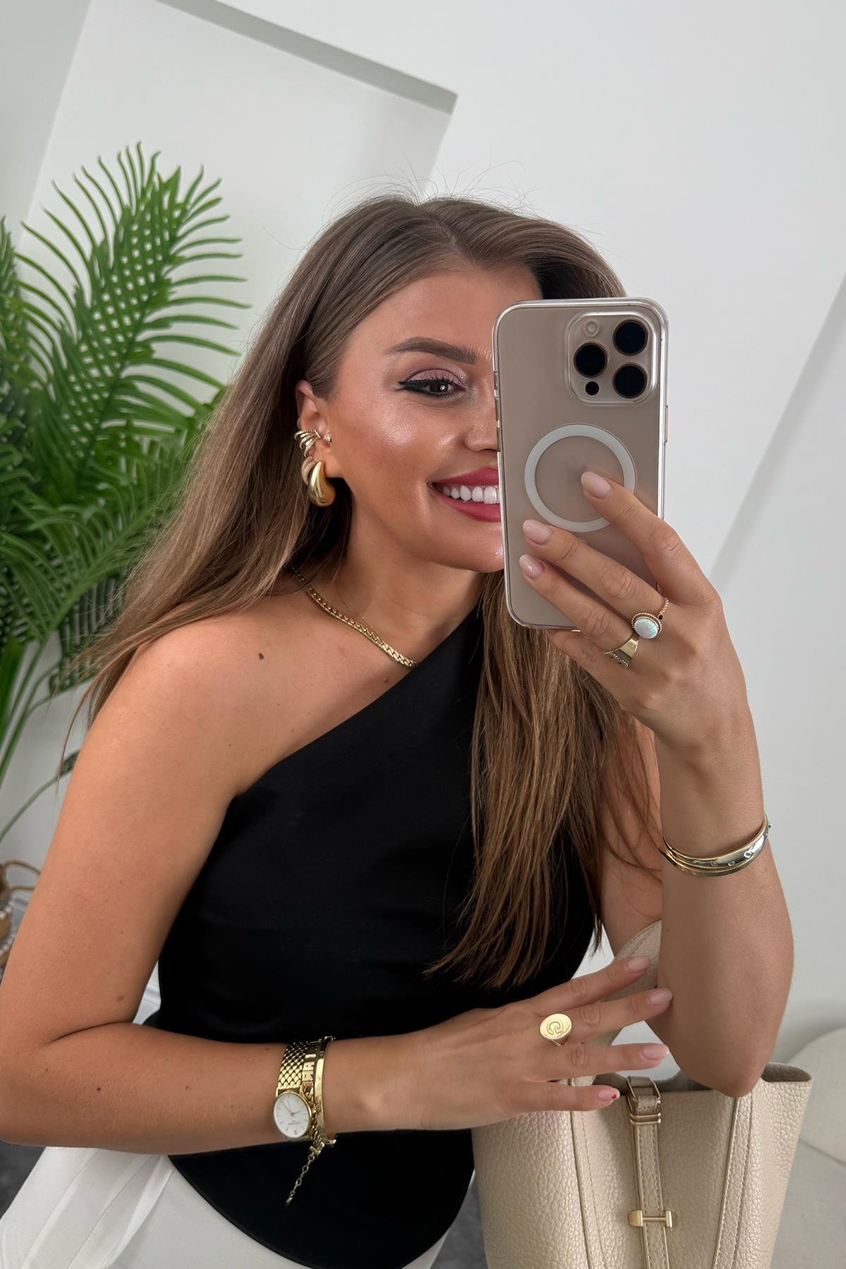 Marka Model Likralı Drapeli Tek Omuz Tasarım Bluz Siyah 